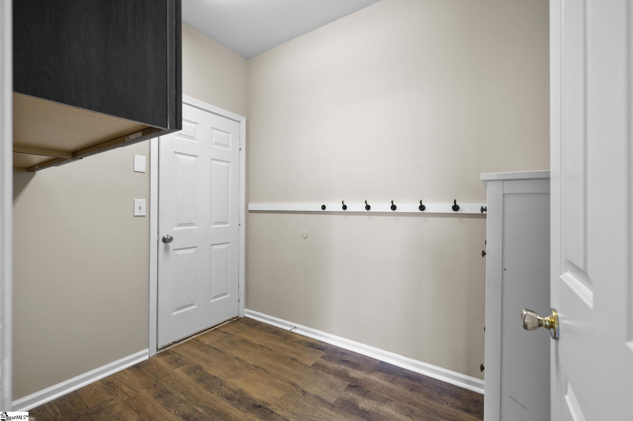 101 Woodruff Lake Way