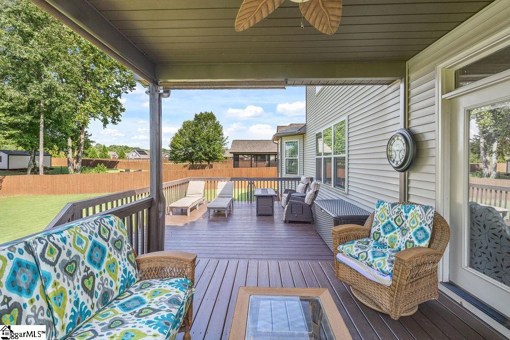 10 Meadowgold Lane