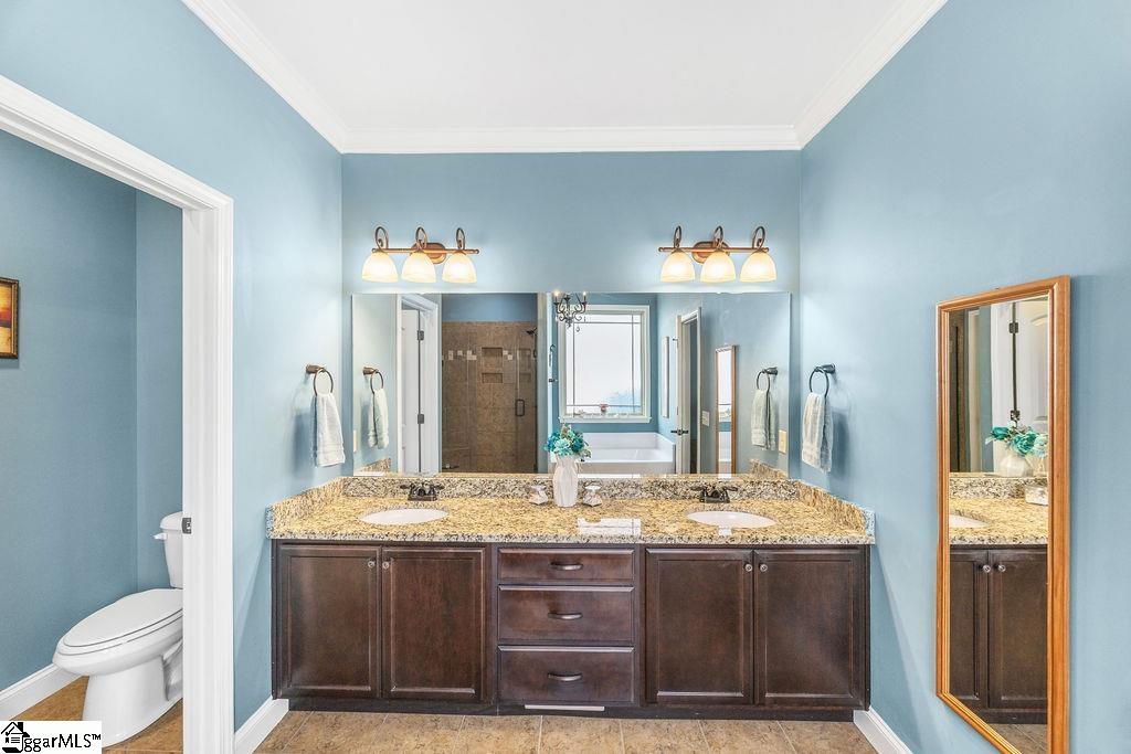 10 Meadowgold Lane