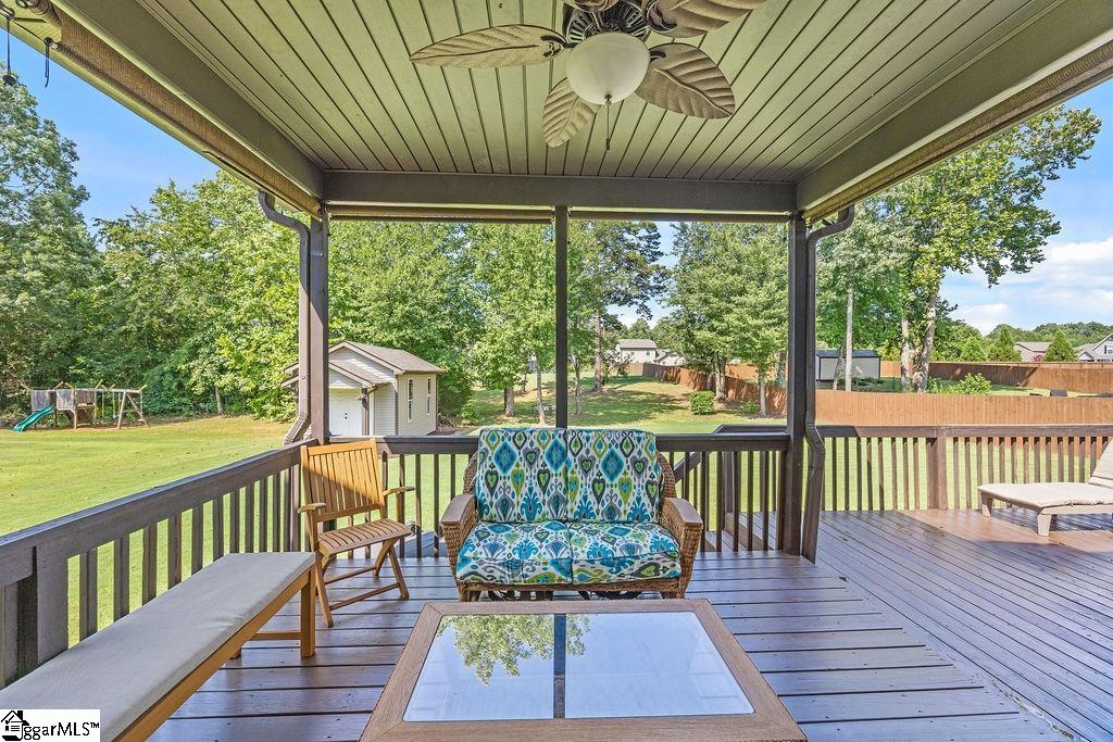 10 Meadowgold Lane