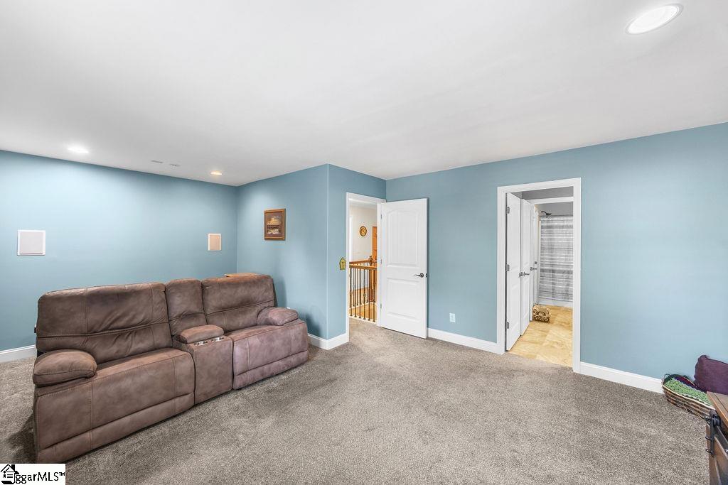 10 Meadowgold Lane