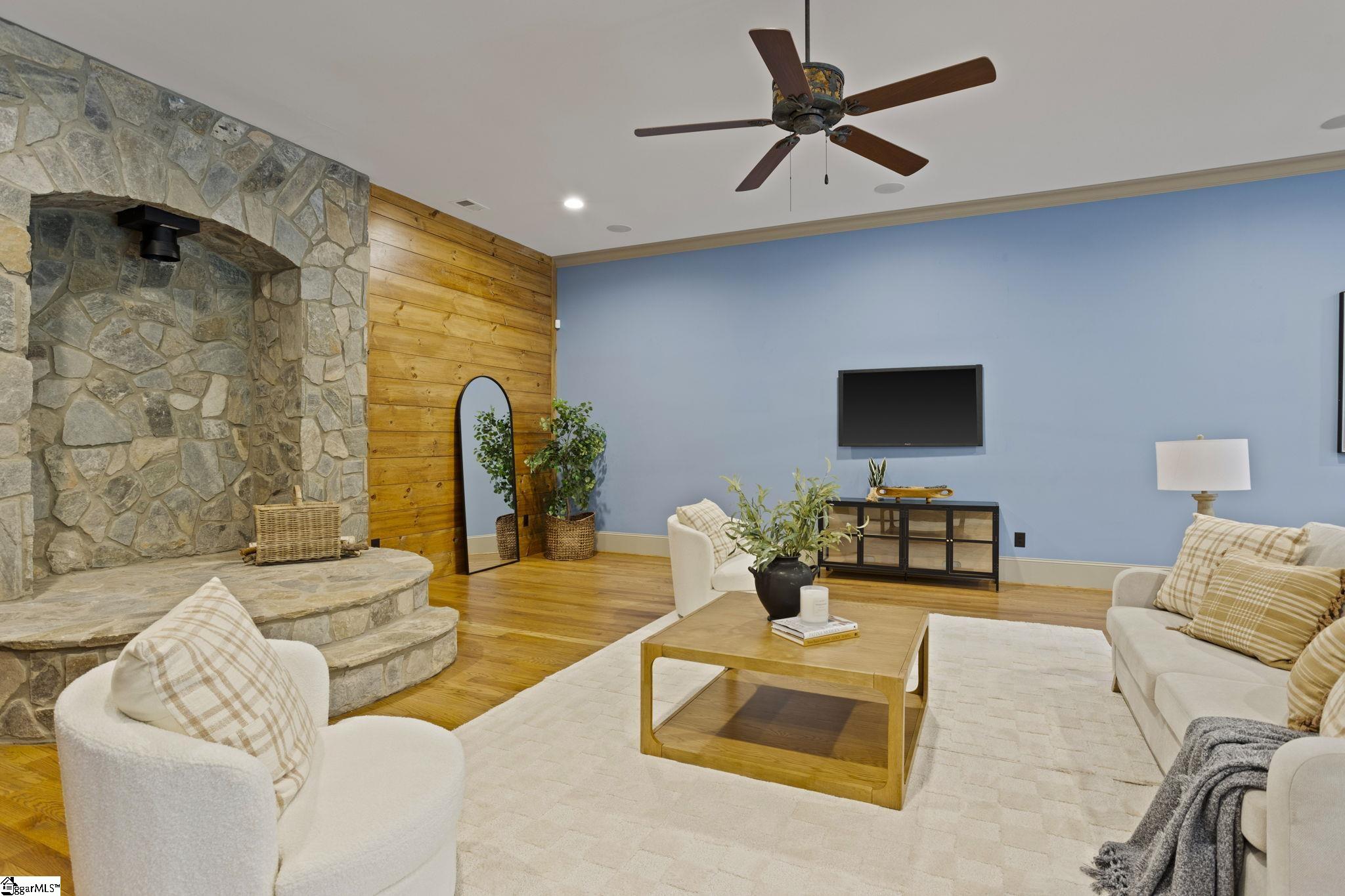 160 Mountain Brook Trail