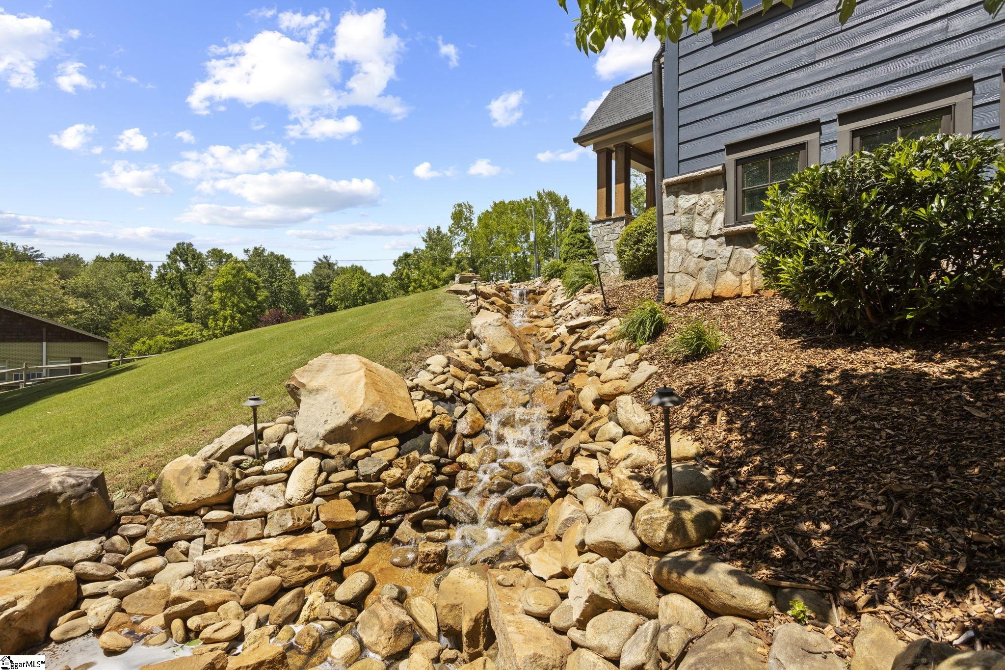 160 Mountain Brook Trail