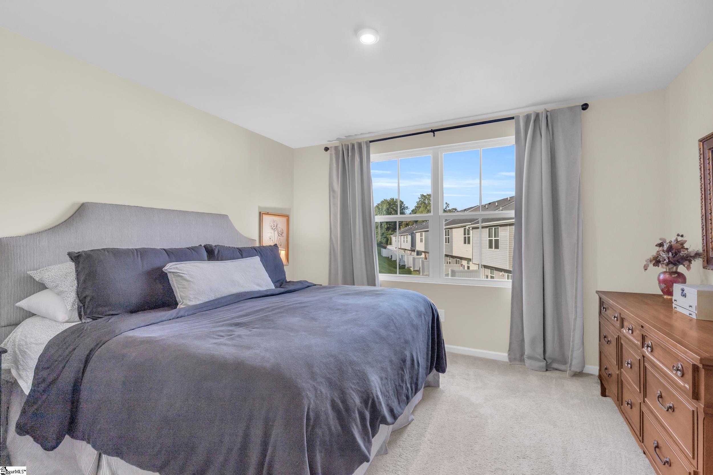 106 Forthside Way
