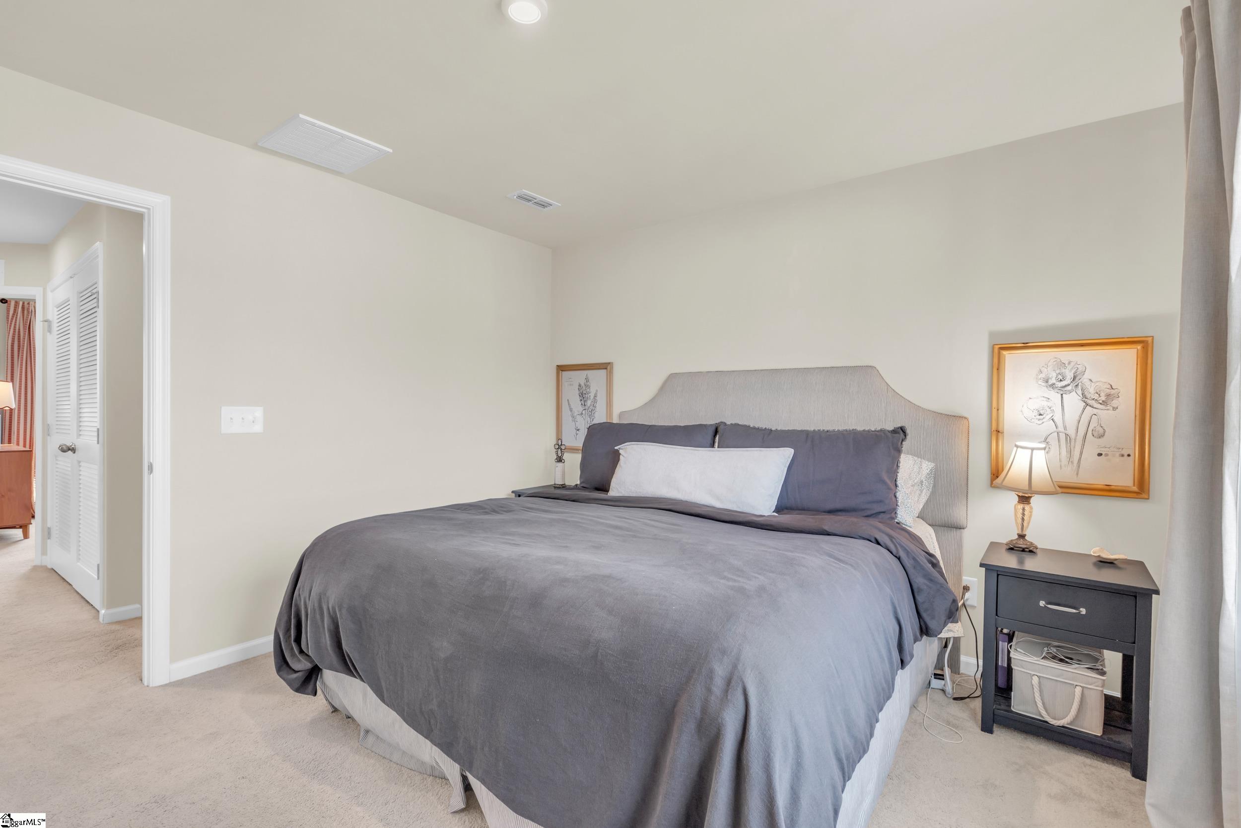 106 Forthside Way