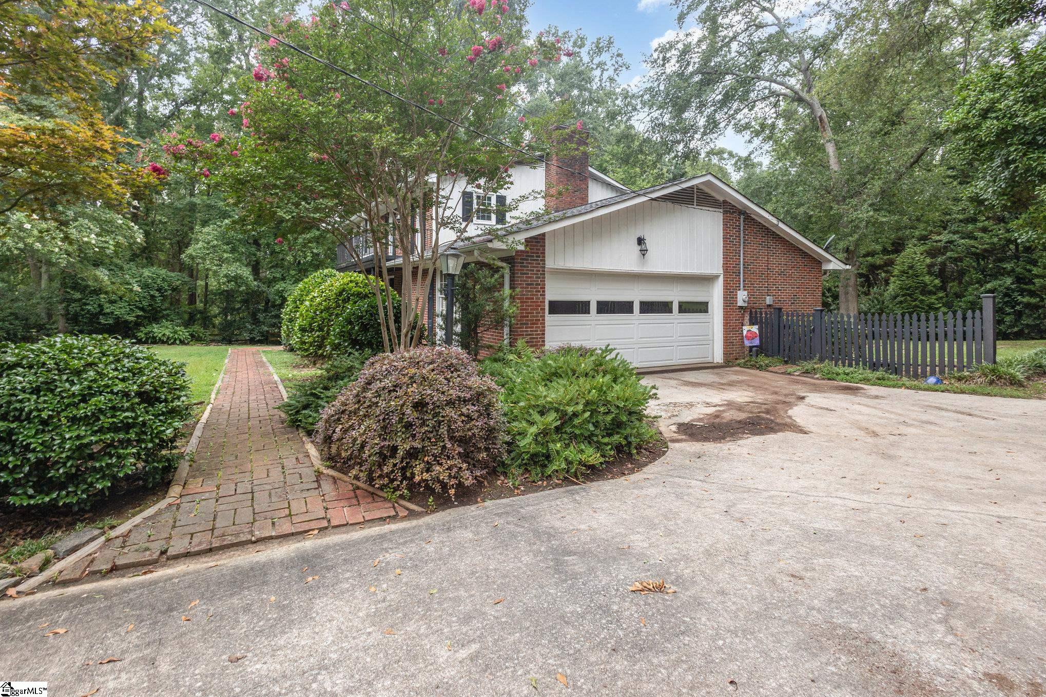 707 Parkview Drive