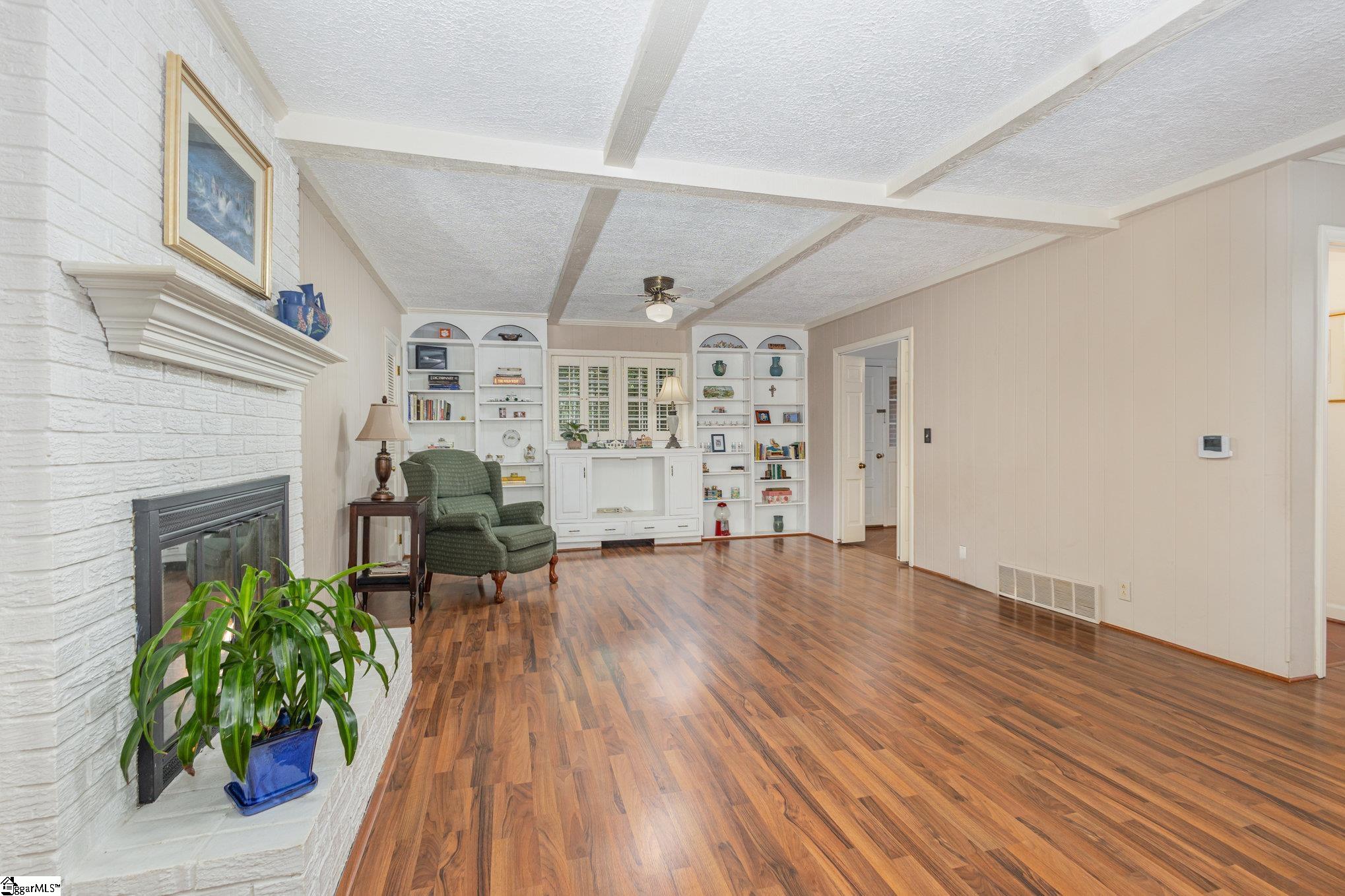 707 Parkview Drive
