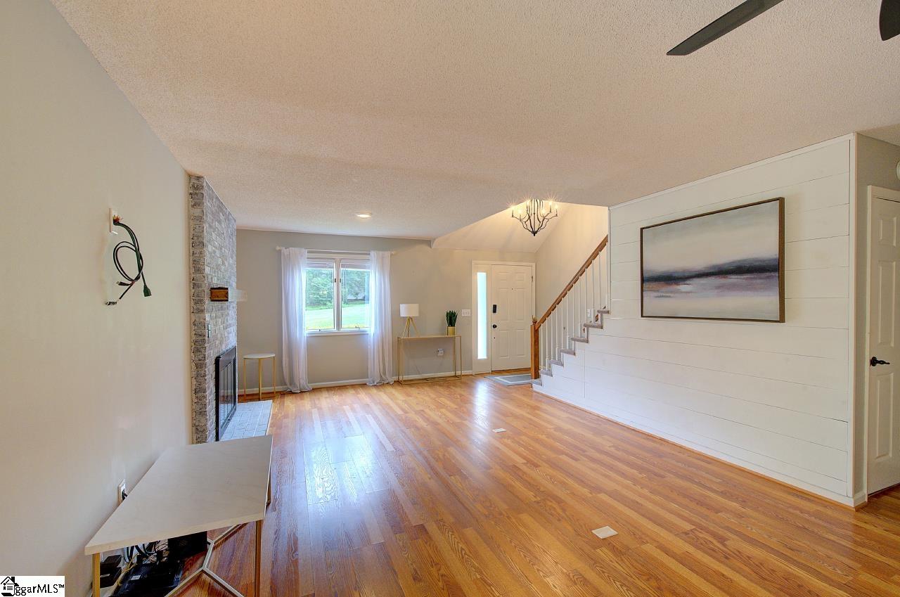105 B Fairway Oaks Lane