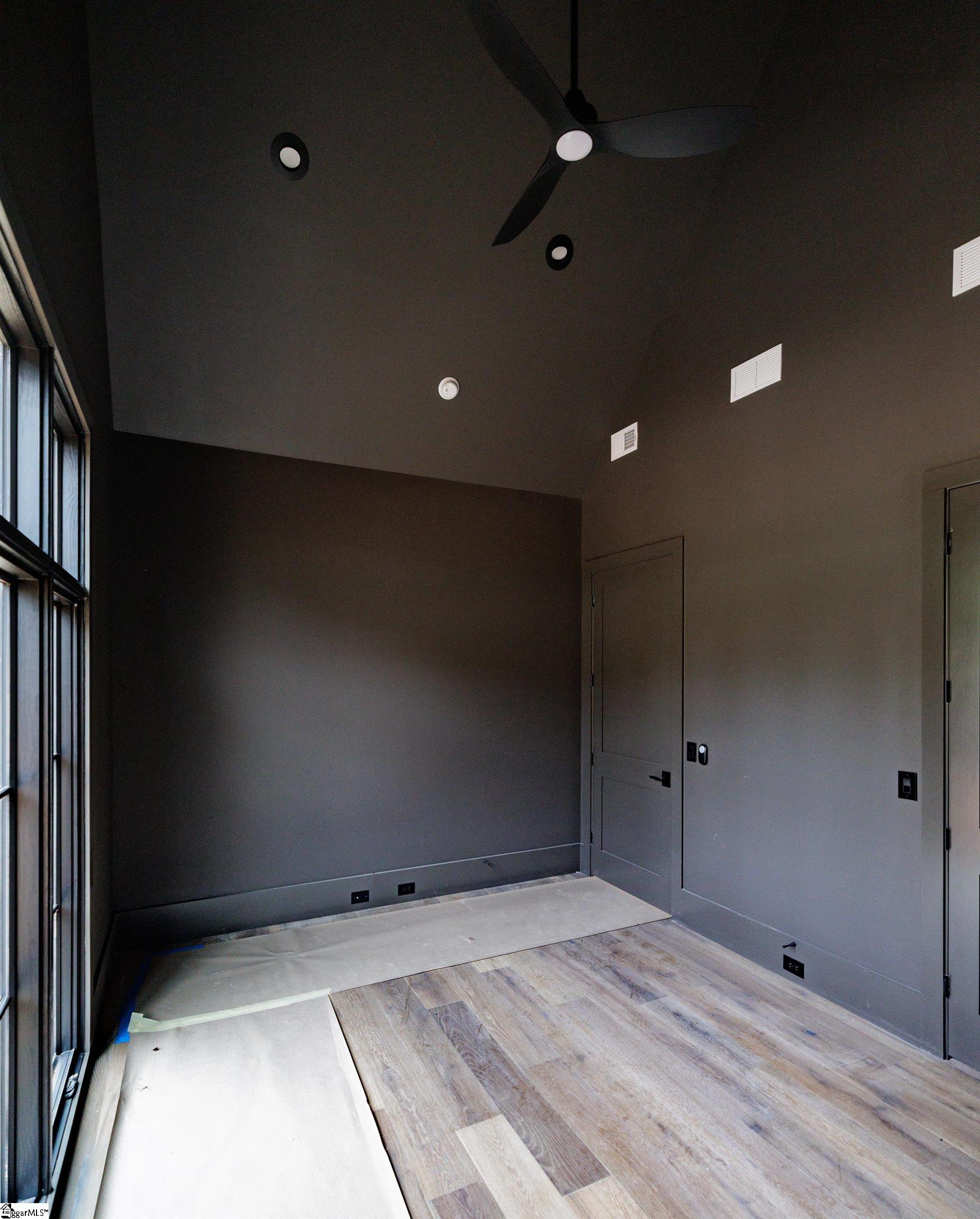 800 Montebello Drive