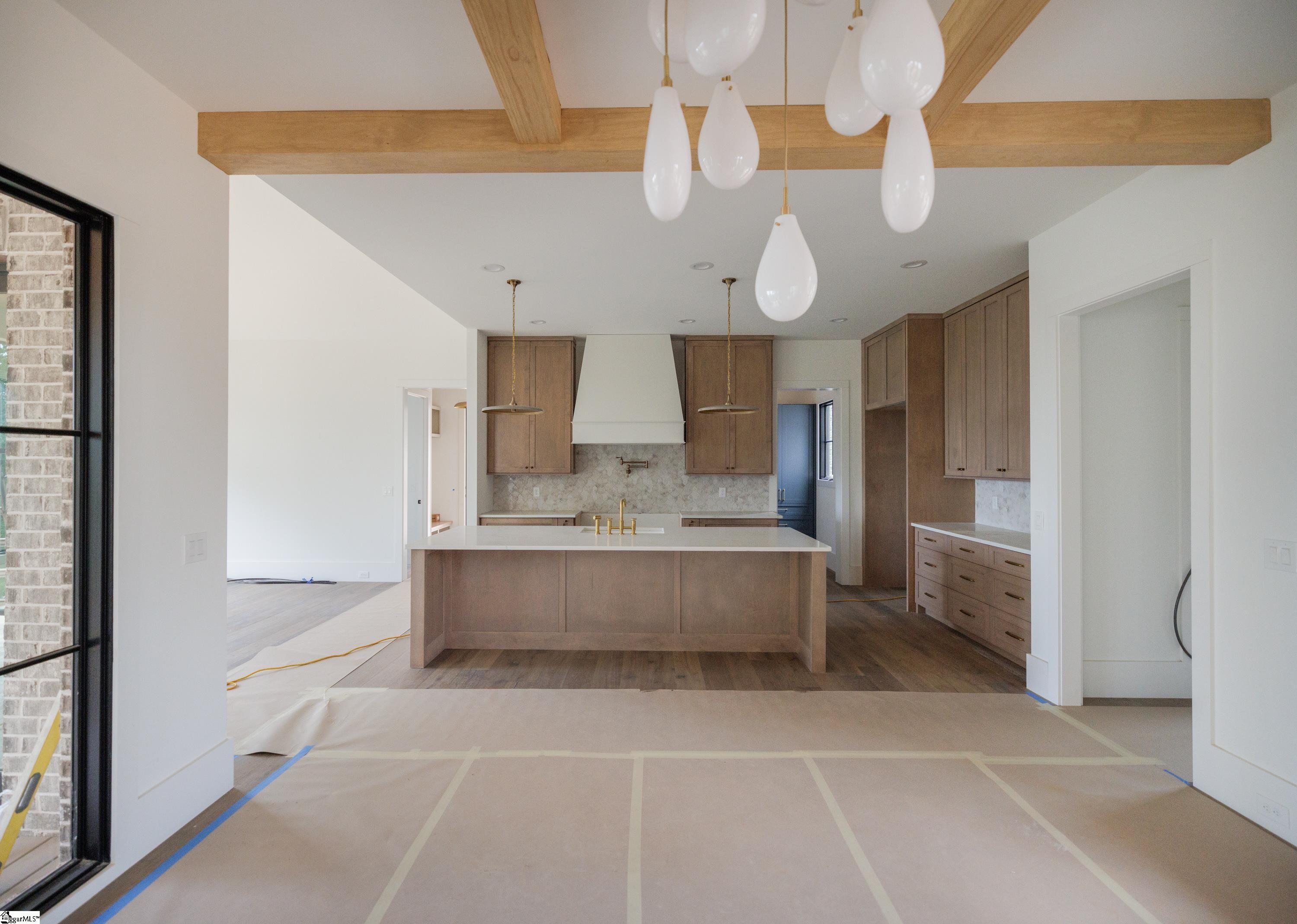 800 Montebello Drive