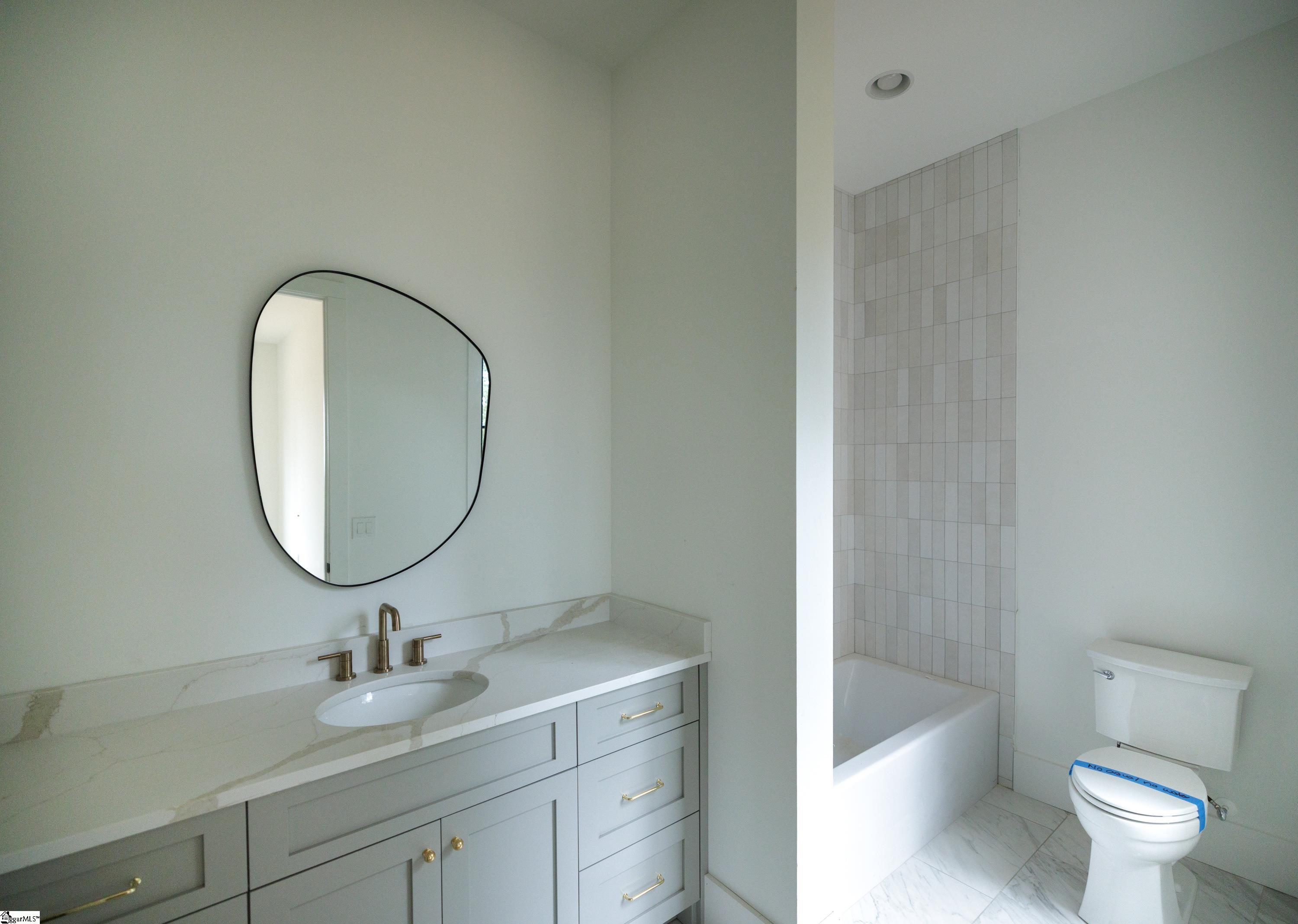 800 Montebello Drive