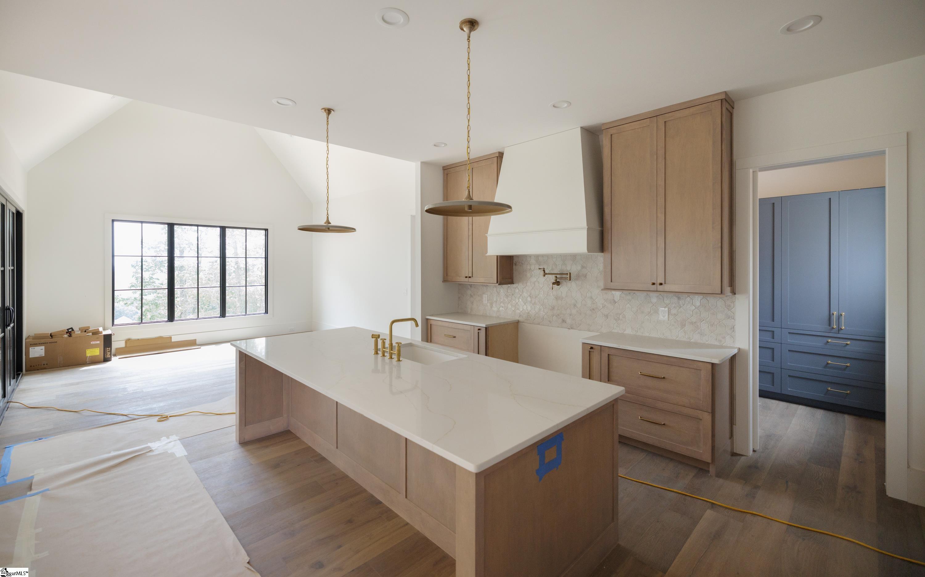 800 Montebello Drive