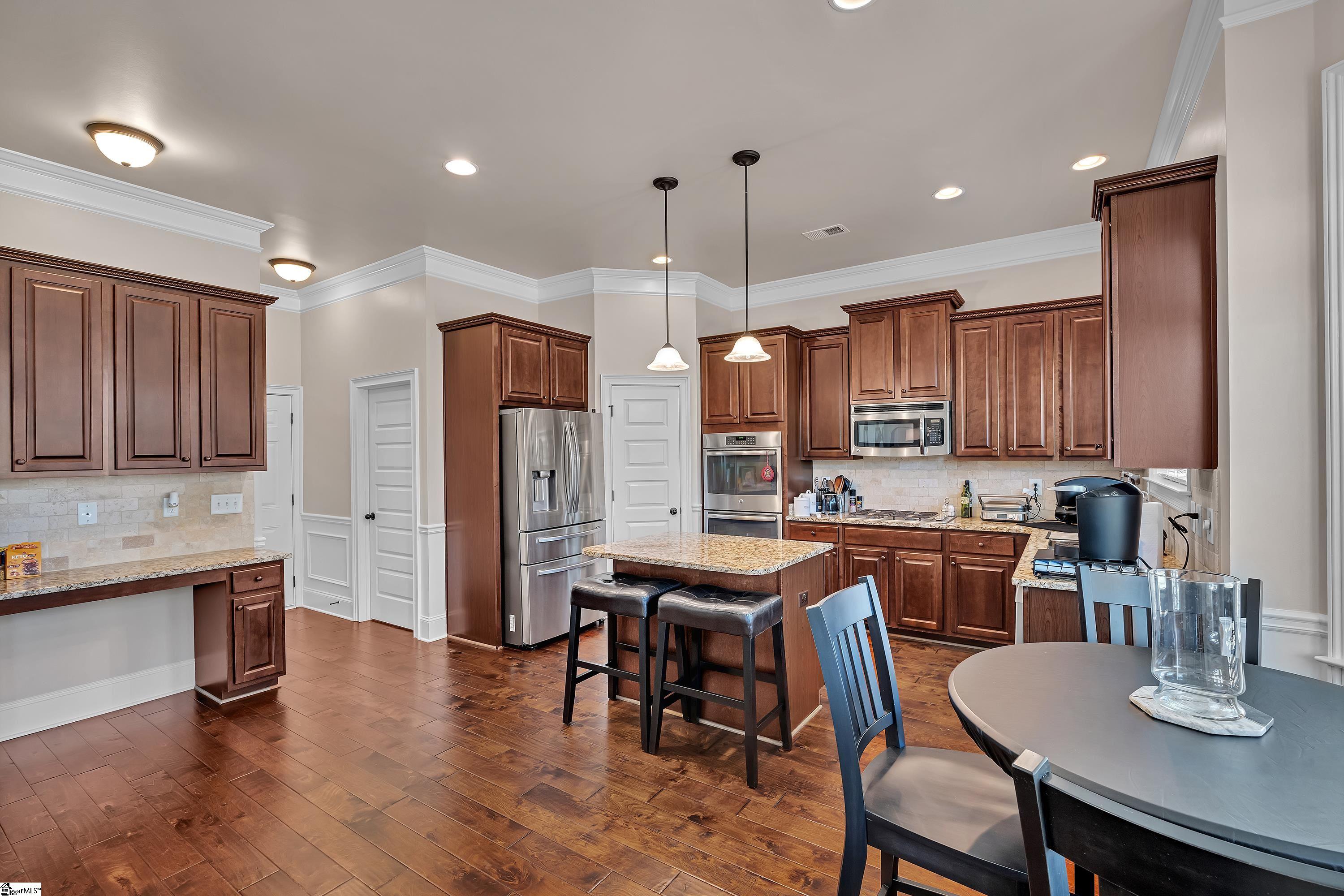 323 Sunnybrook Lane
