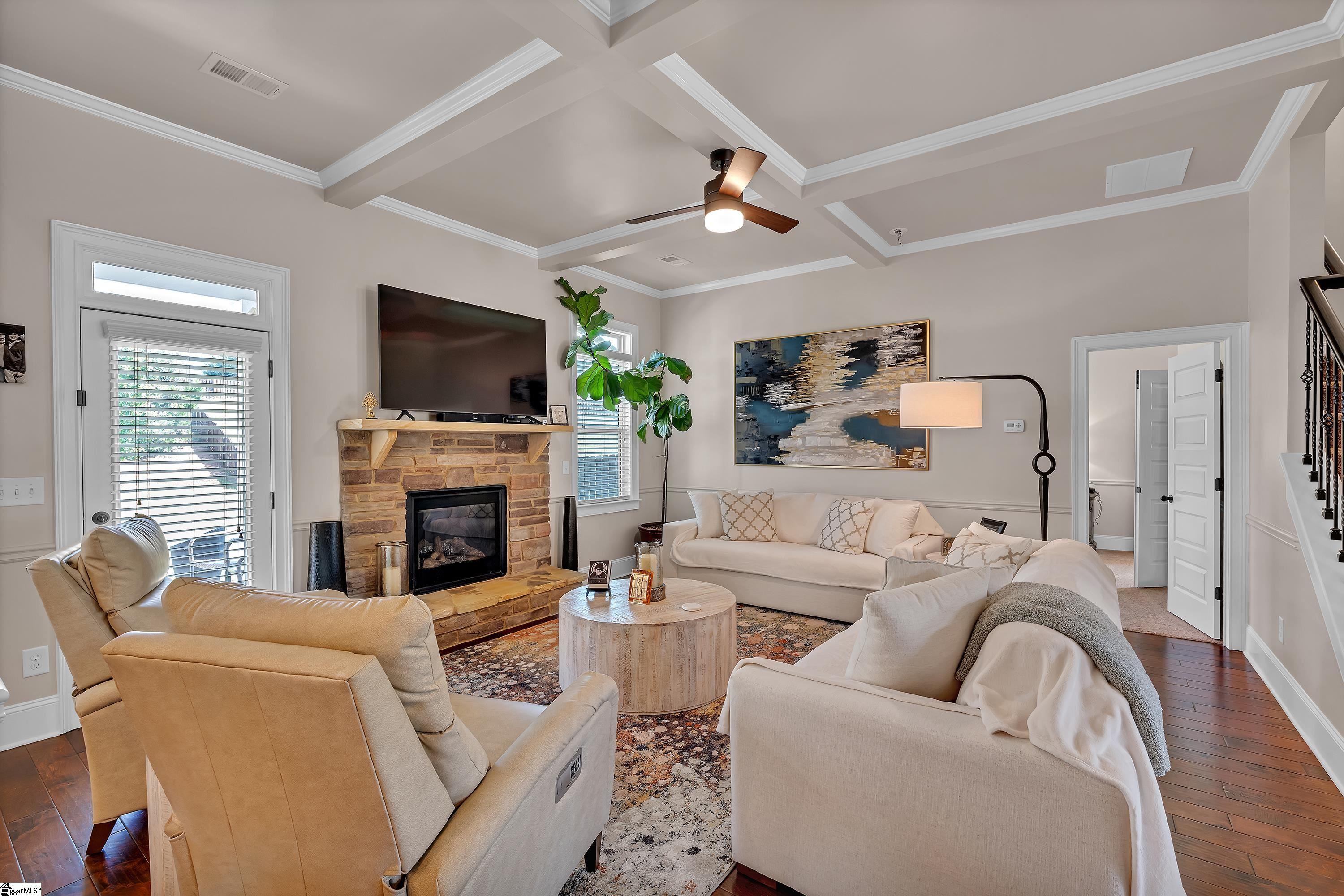 323 Sunnybrook Lane