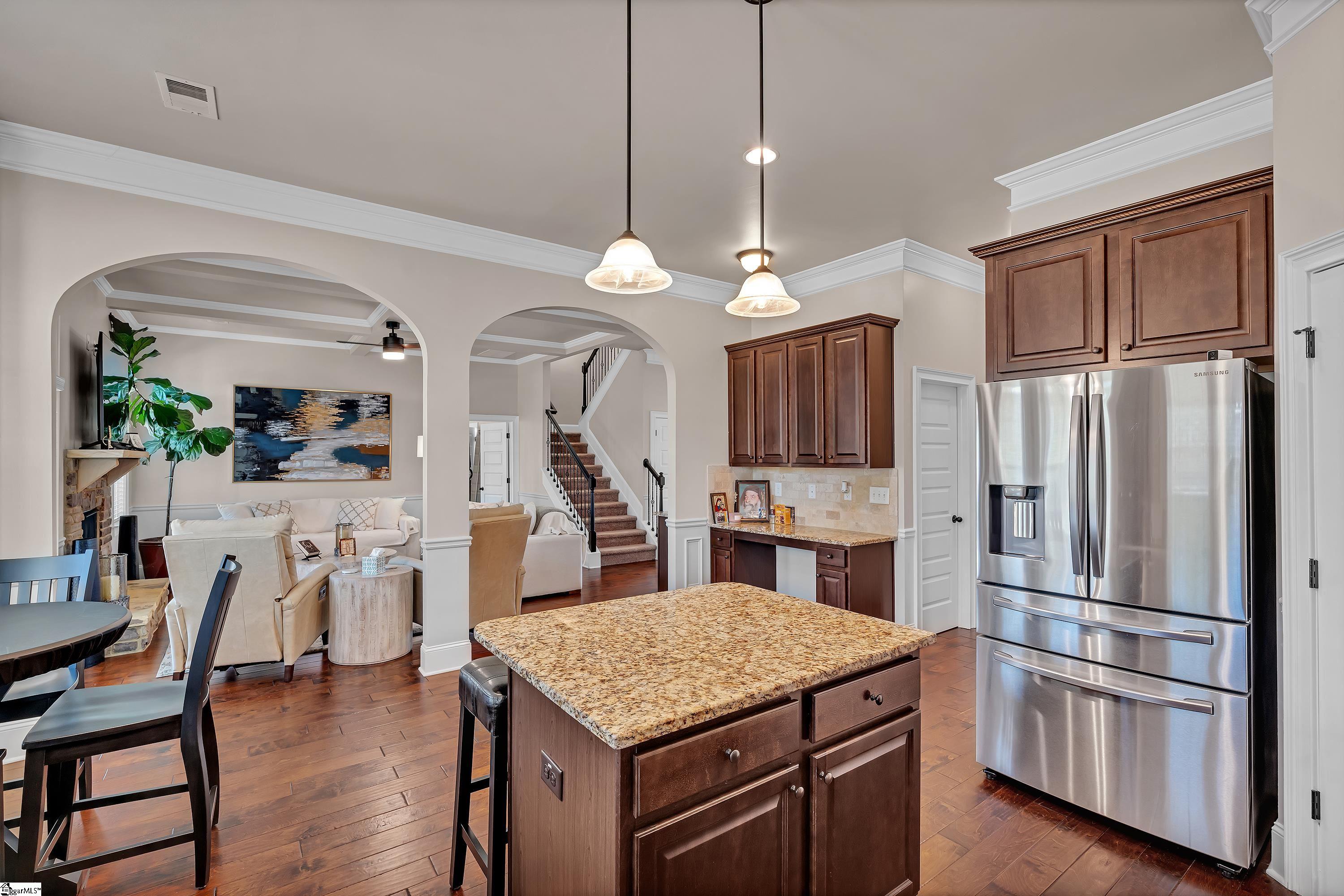 323 Sunnybrook Lane