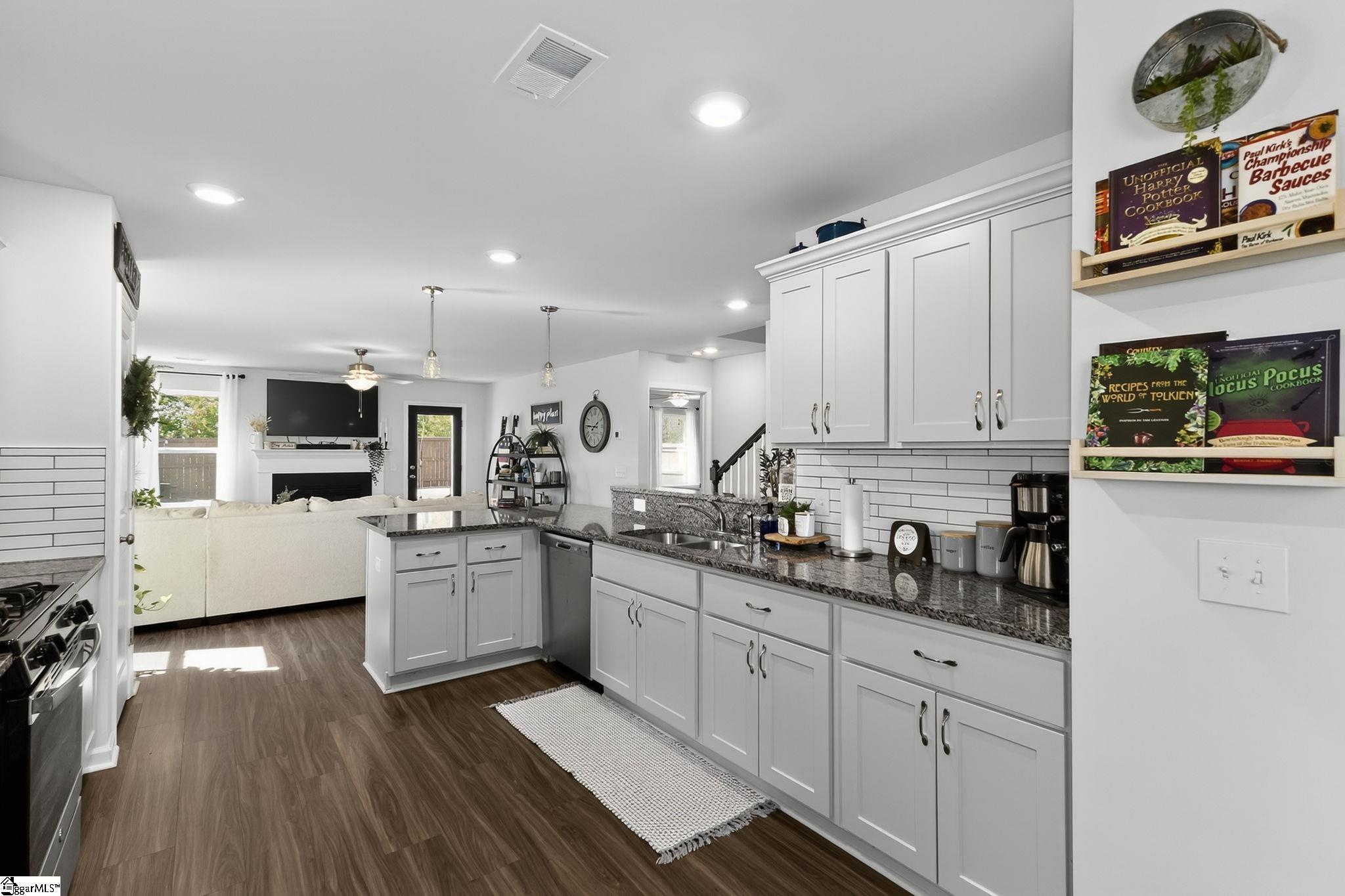 456 Anna Gray Circle