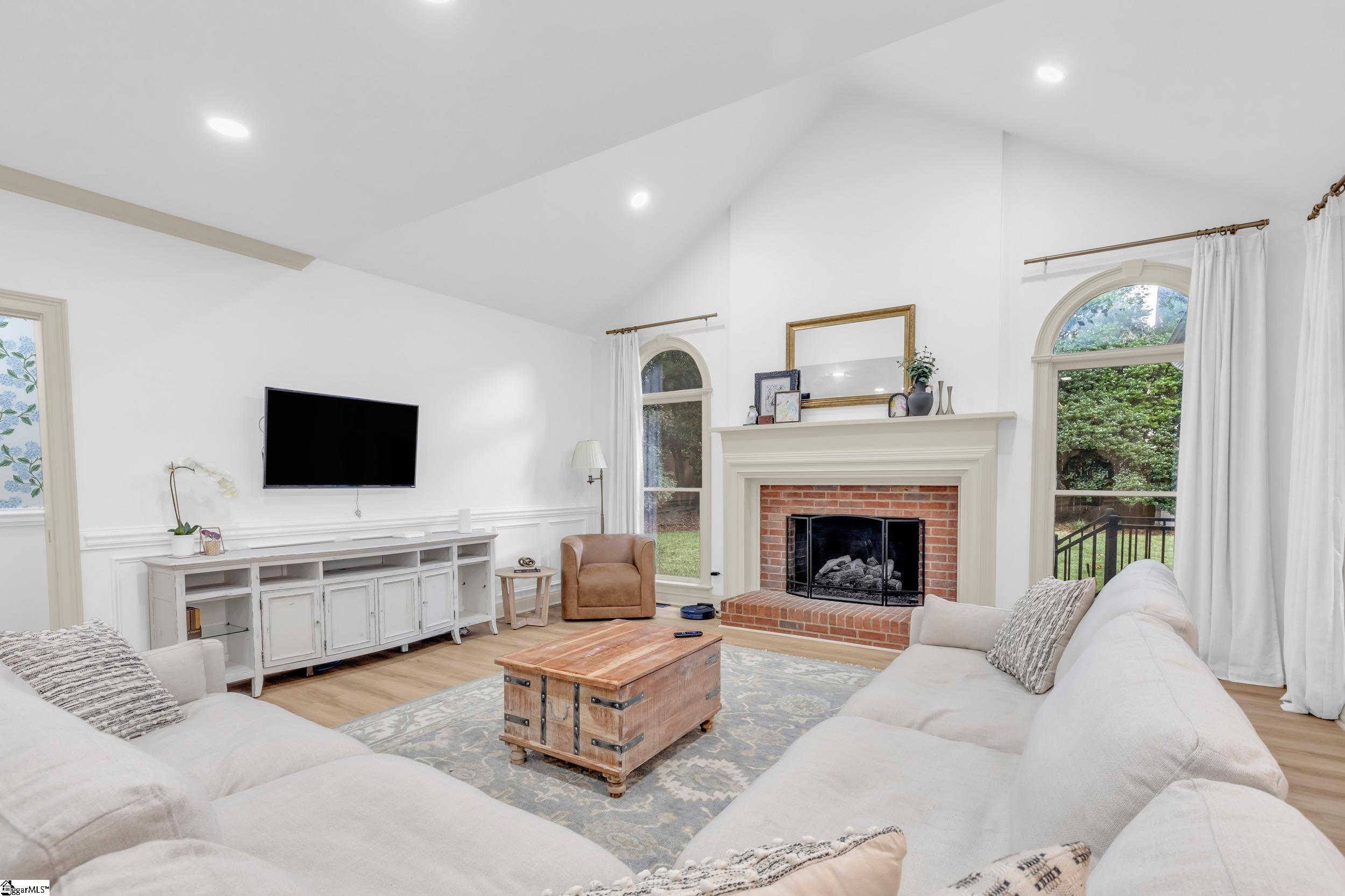 341 Parkside Drive