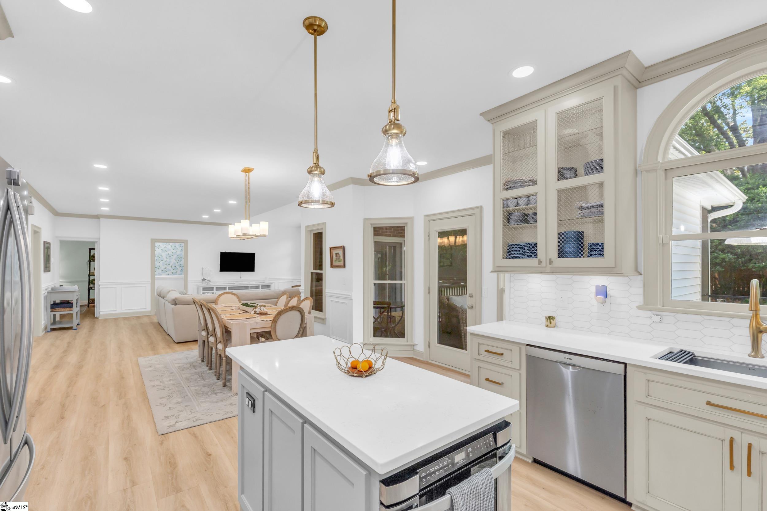 341 Parkside Drive