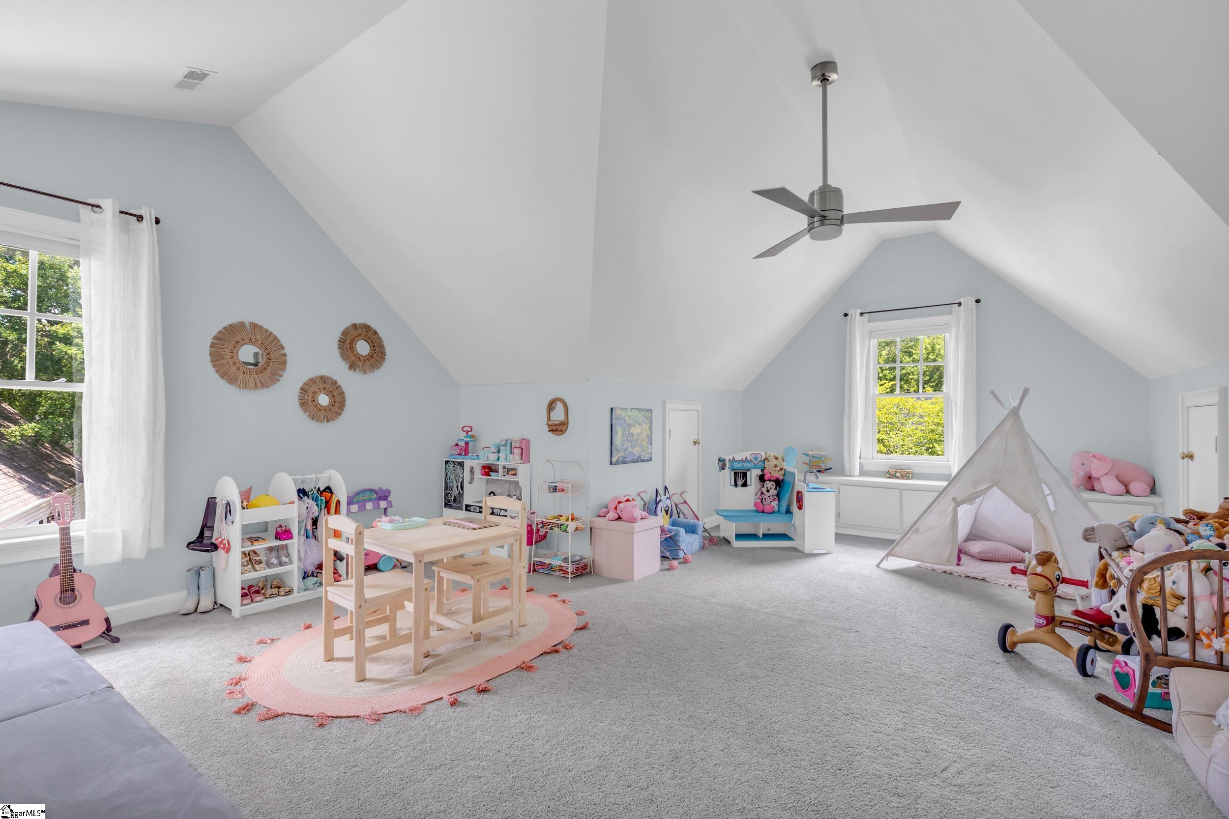 341 Parkside Drive