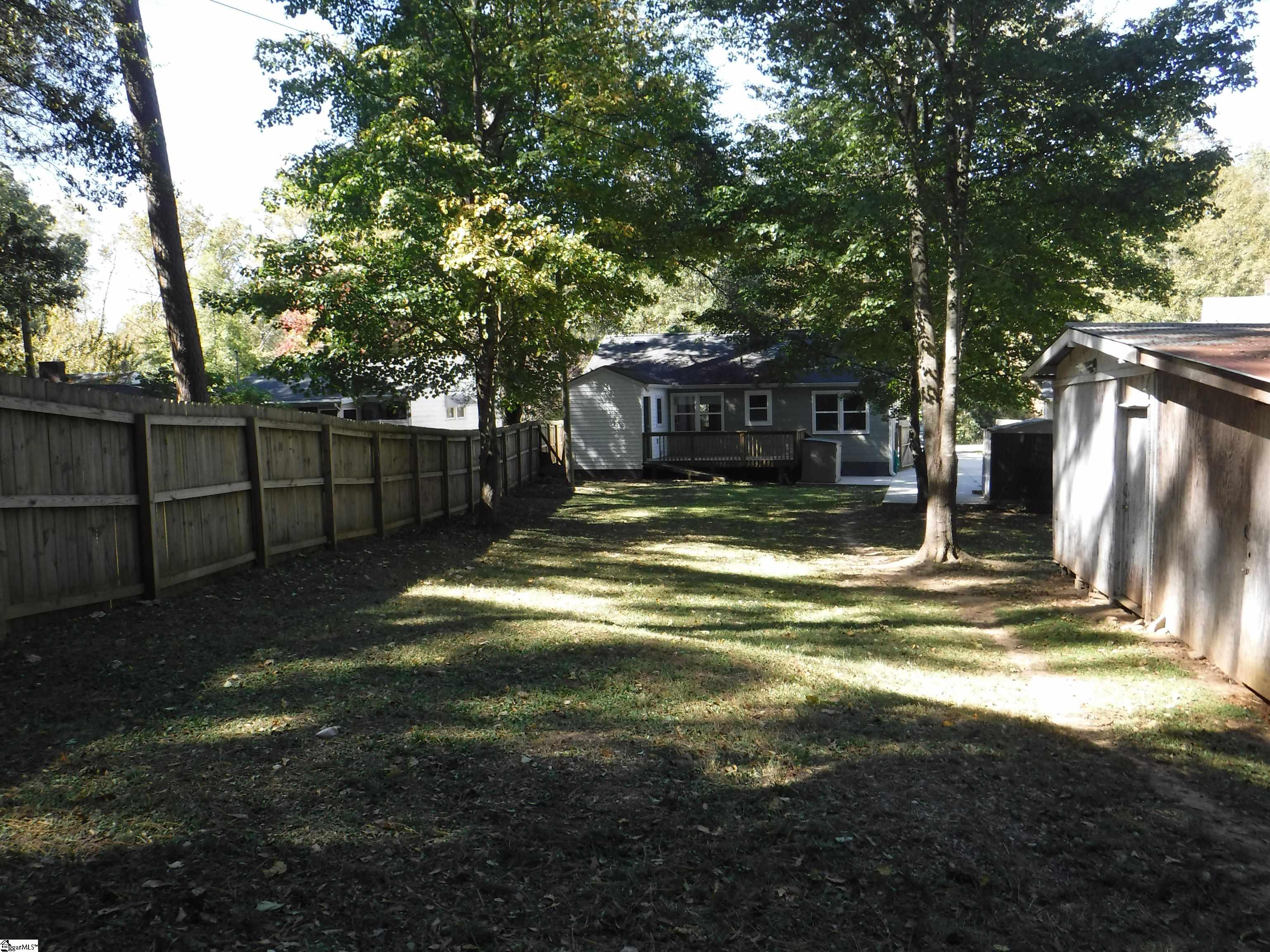 110 Oakleaf Drive