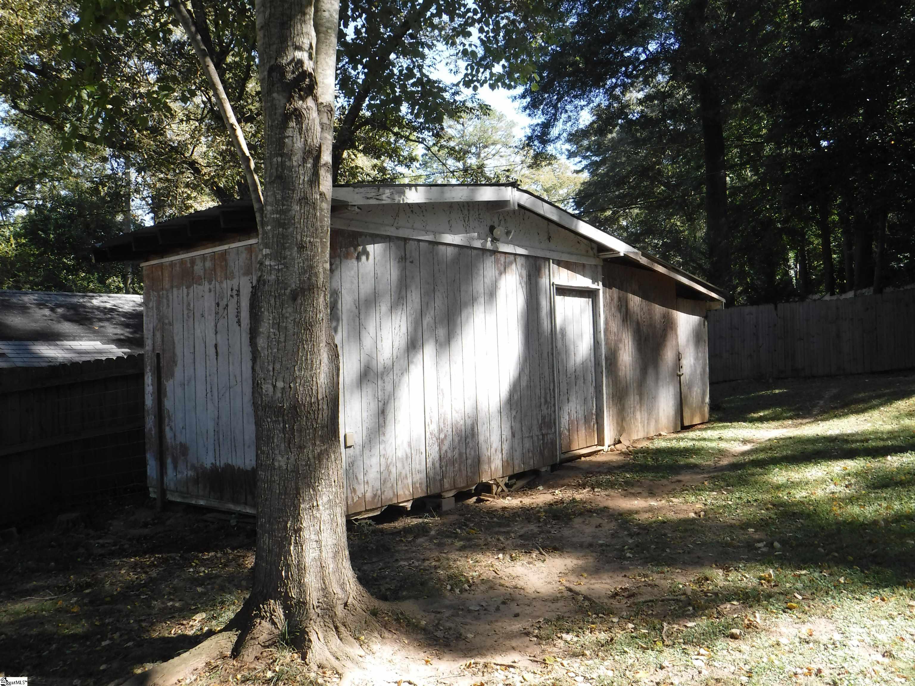 110 Oakleaf Drive