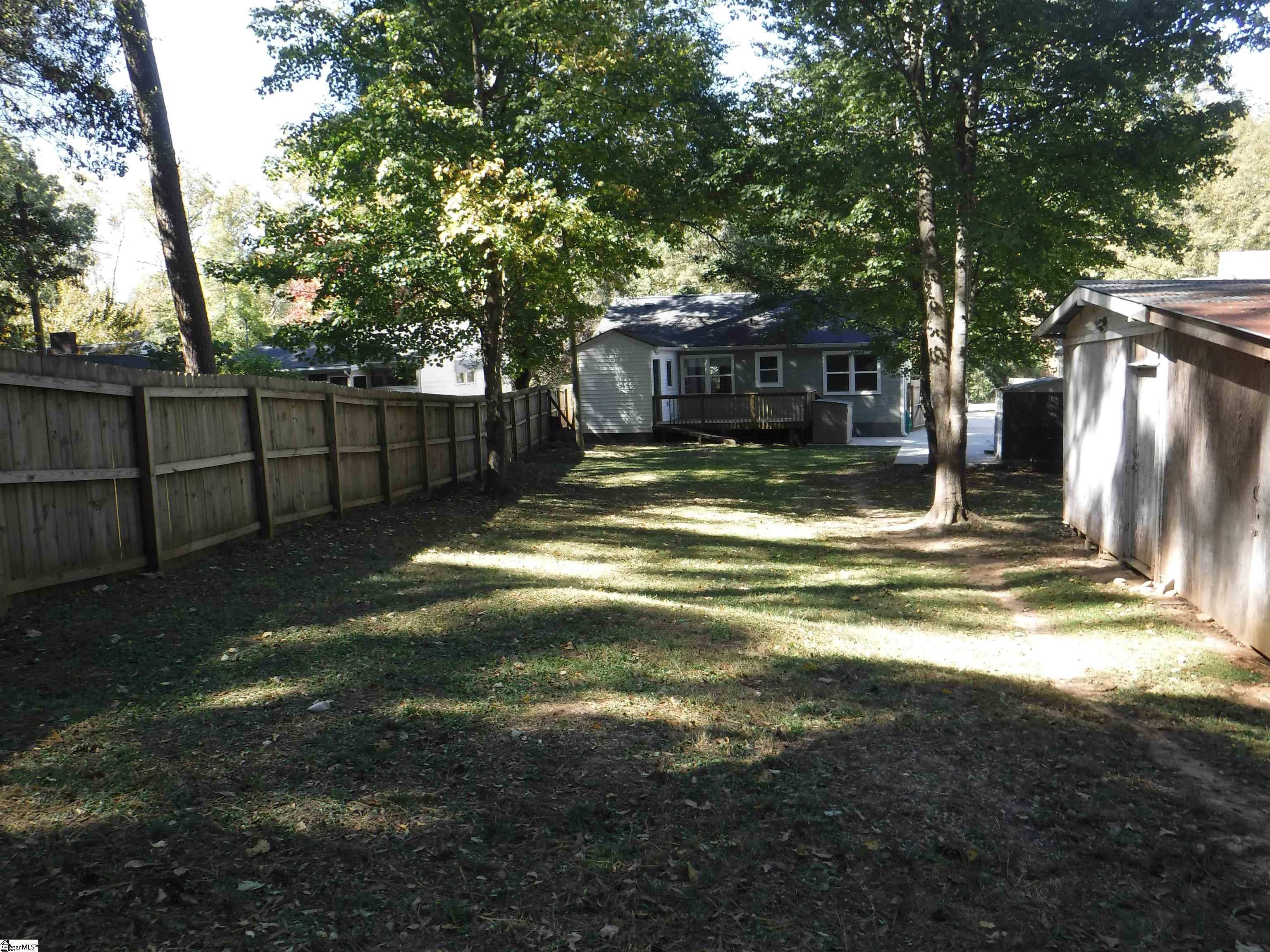 110 Oakleaf Drive
