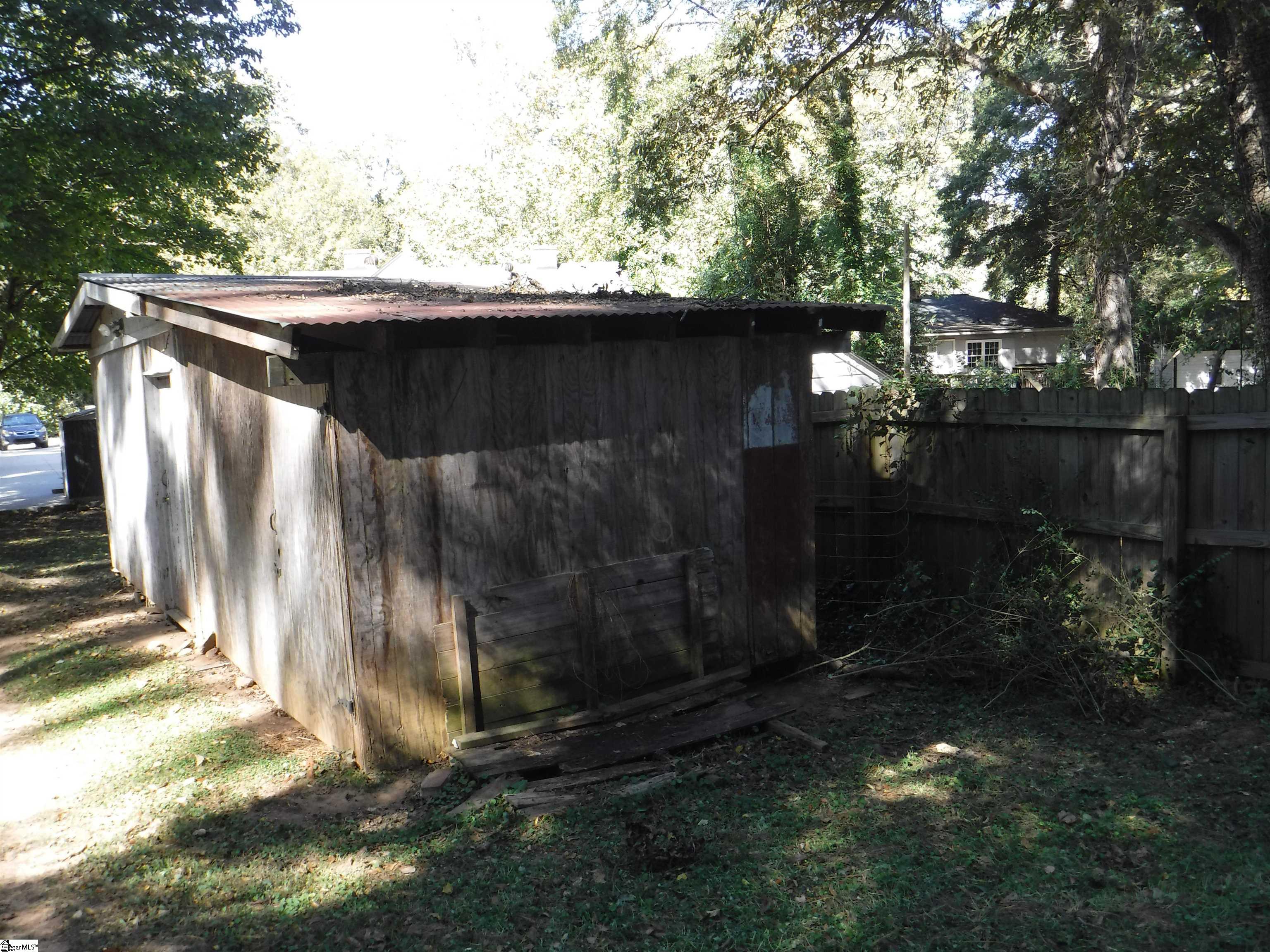 110 Oakleaf Drive