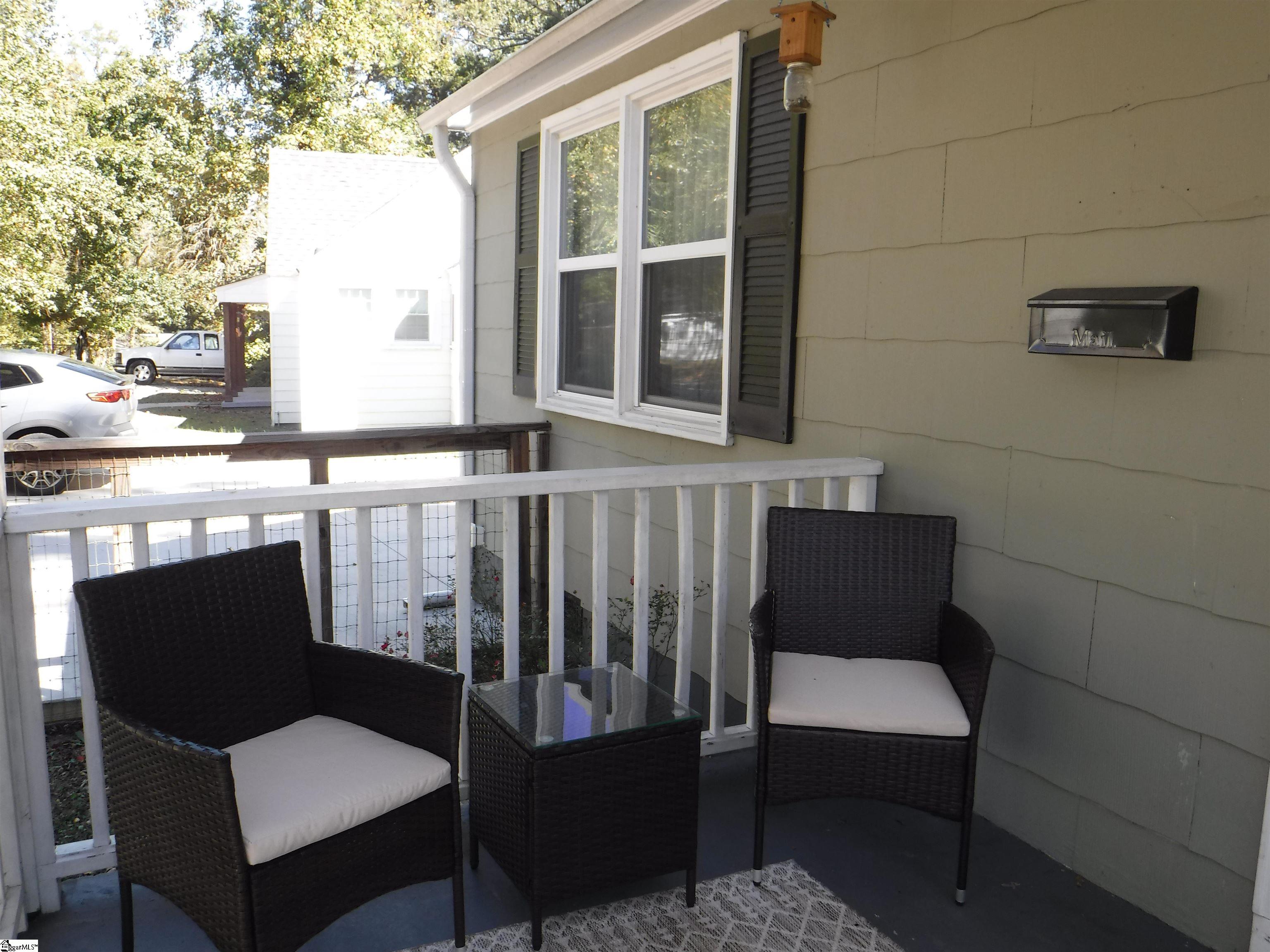 110 Oakleaf Drive