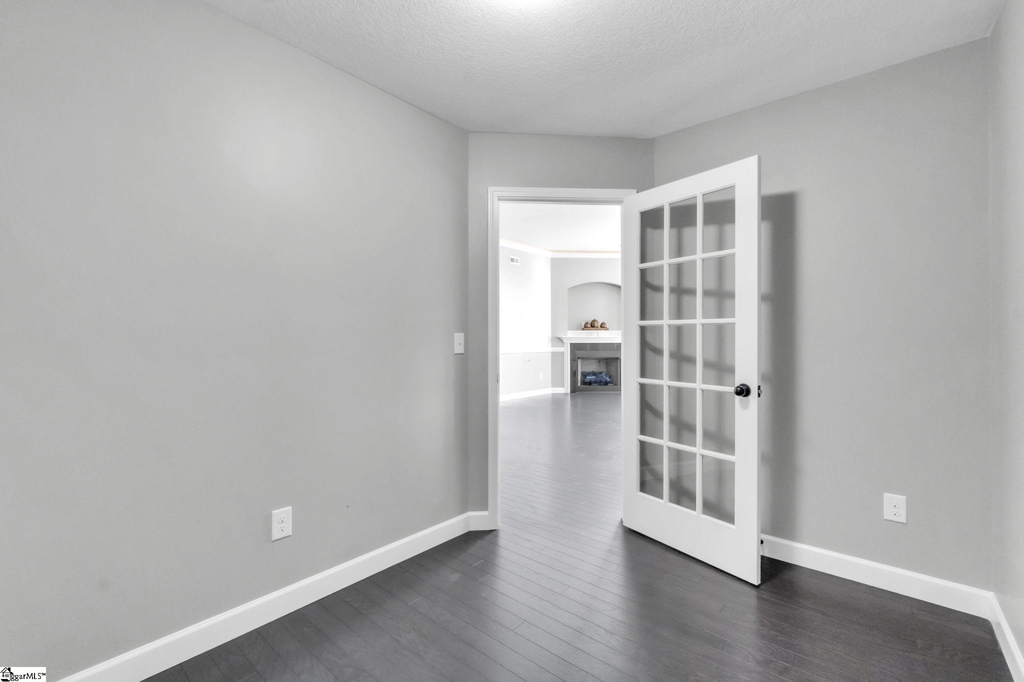 4 Orchard Crest Court