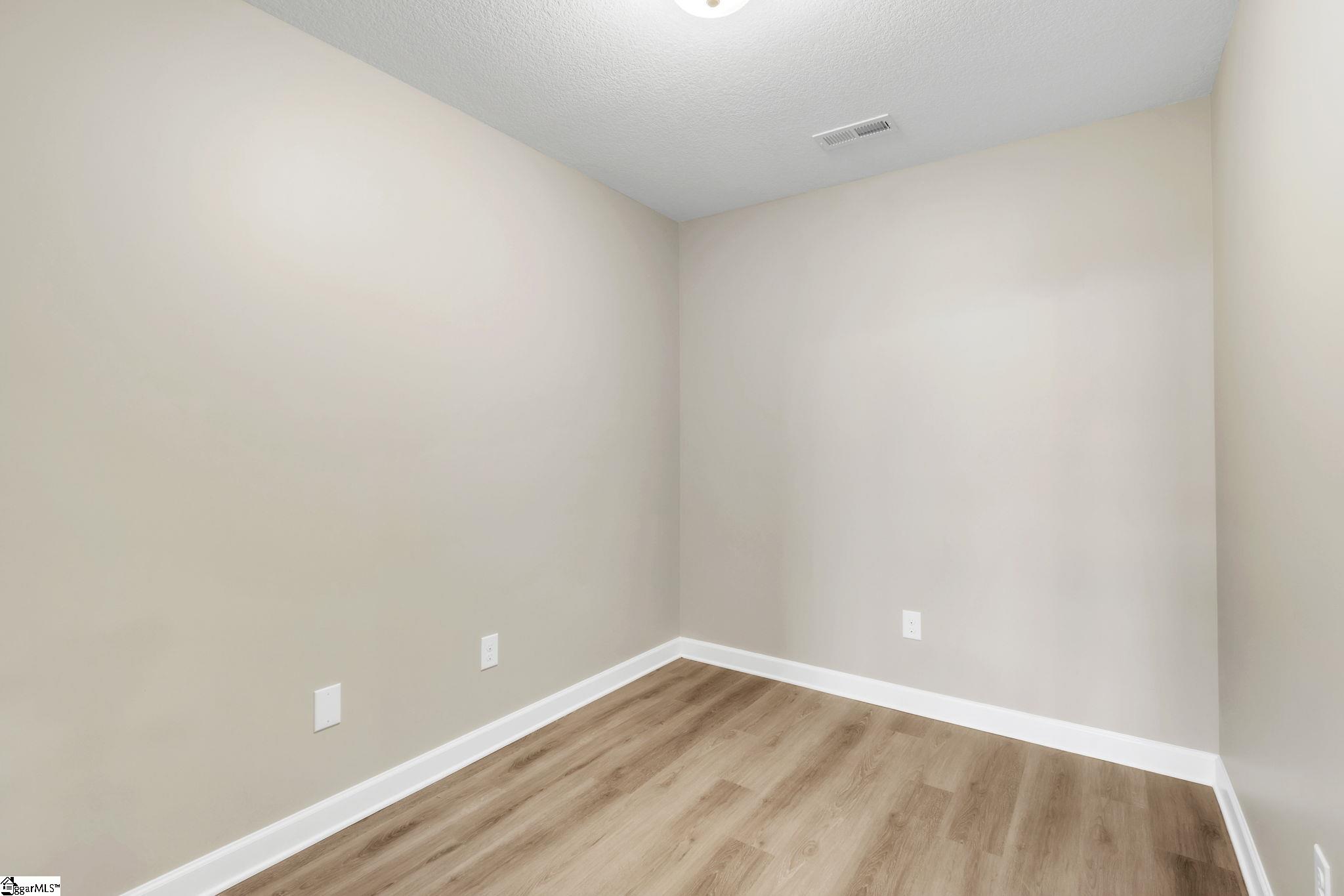 4 Orchard Crest Court