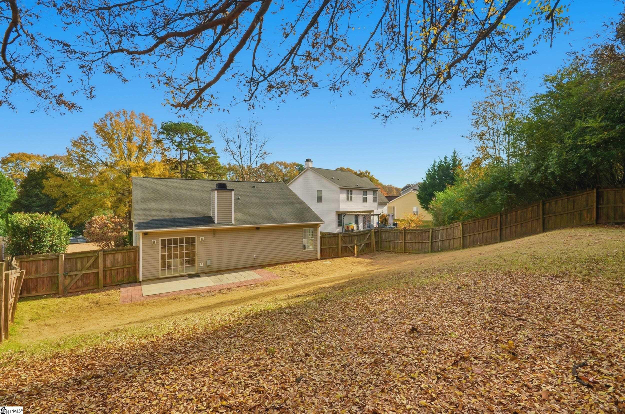 4 Hawkesbury Road