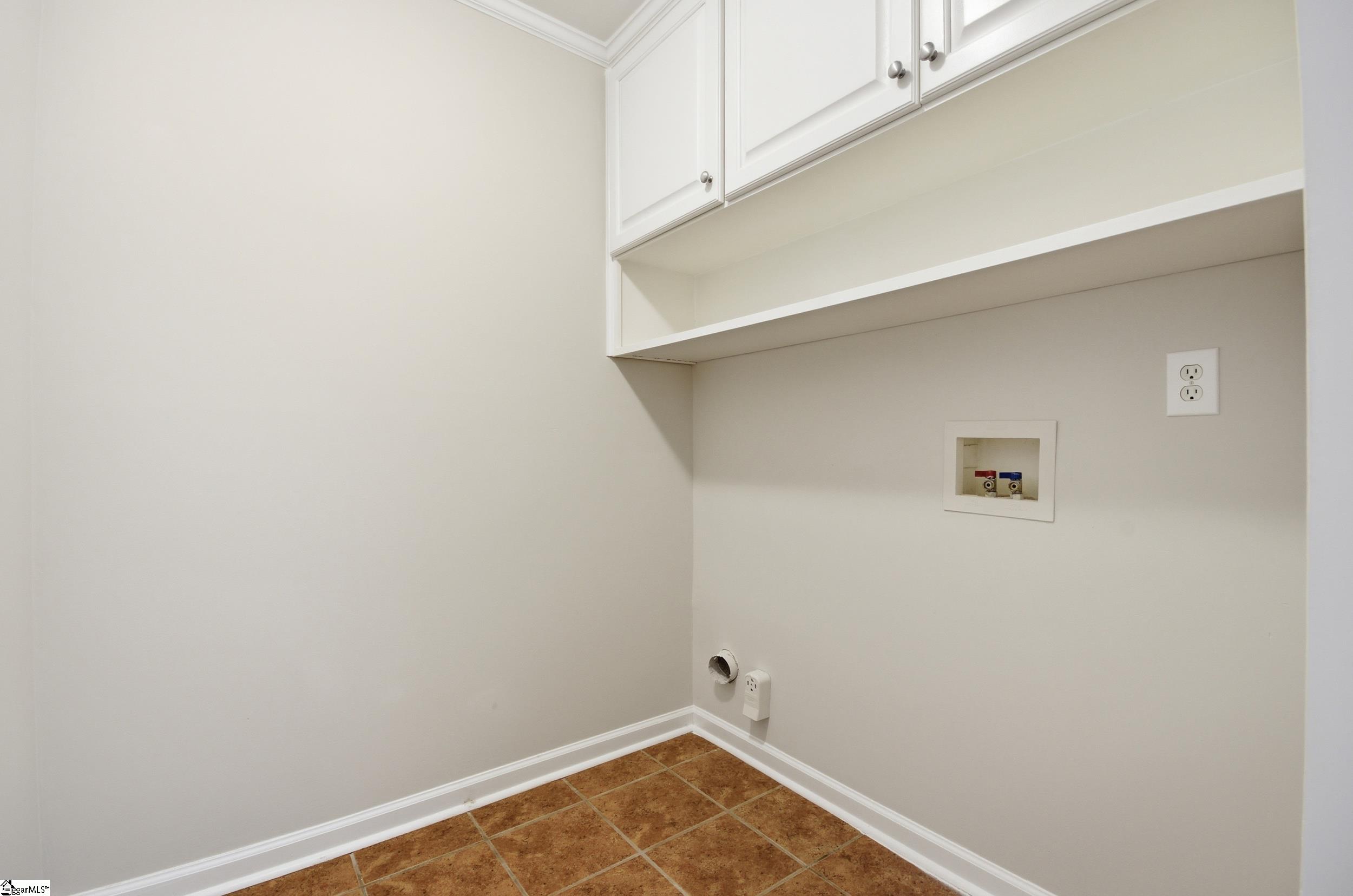 4 Hawkesbury Road