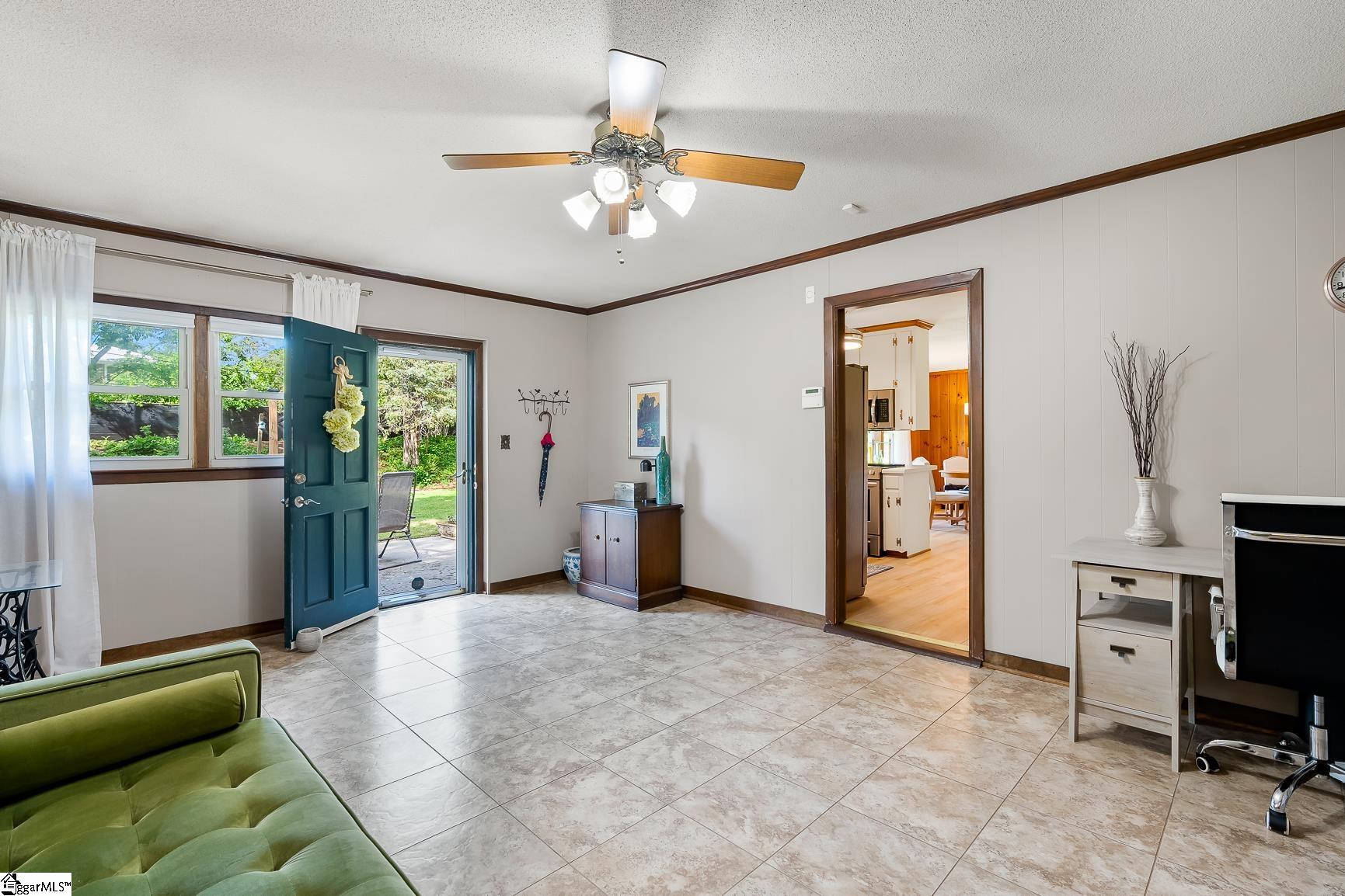 2313 Poplar Lane