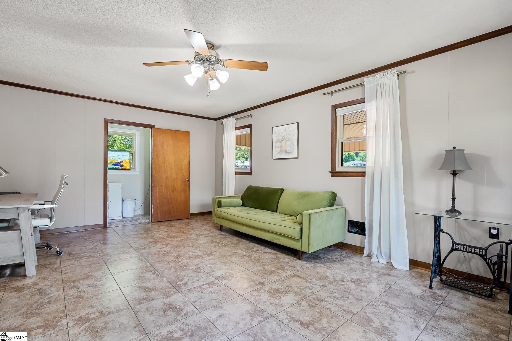 2313 Poplar Lane