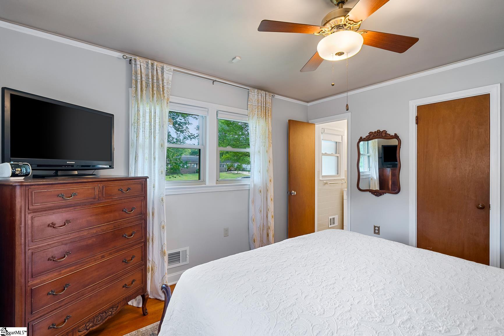2313 Poplar Lane