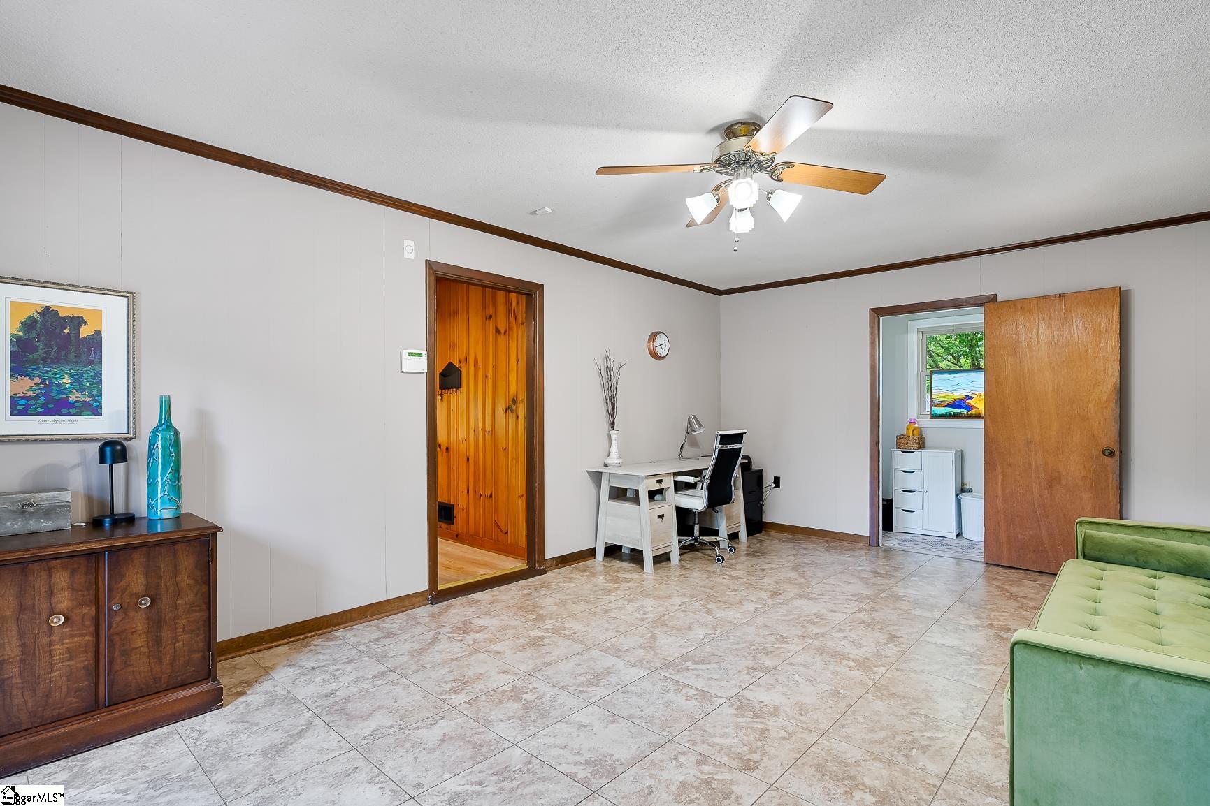 2313 Poplar Lane