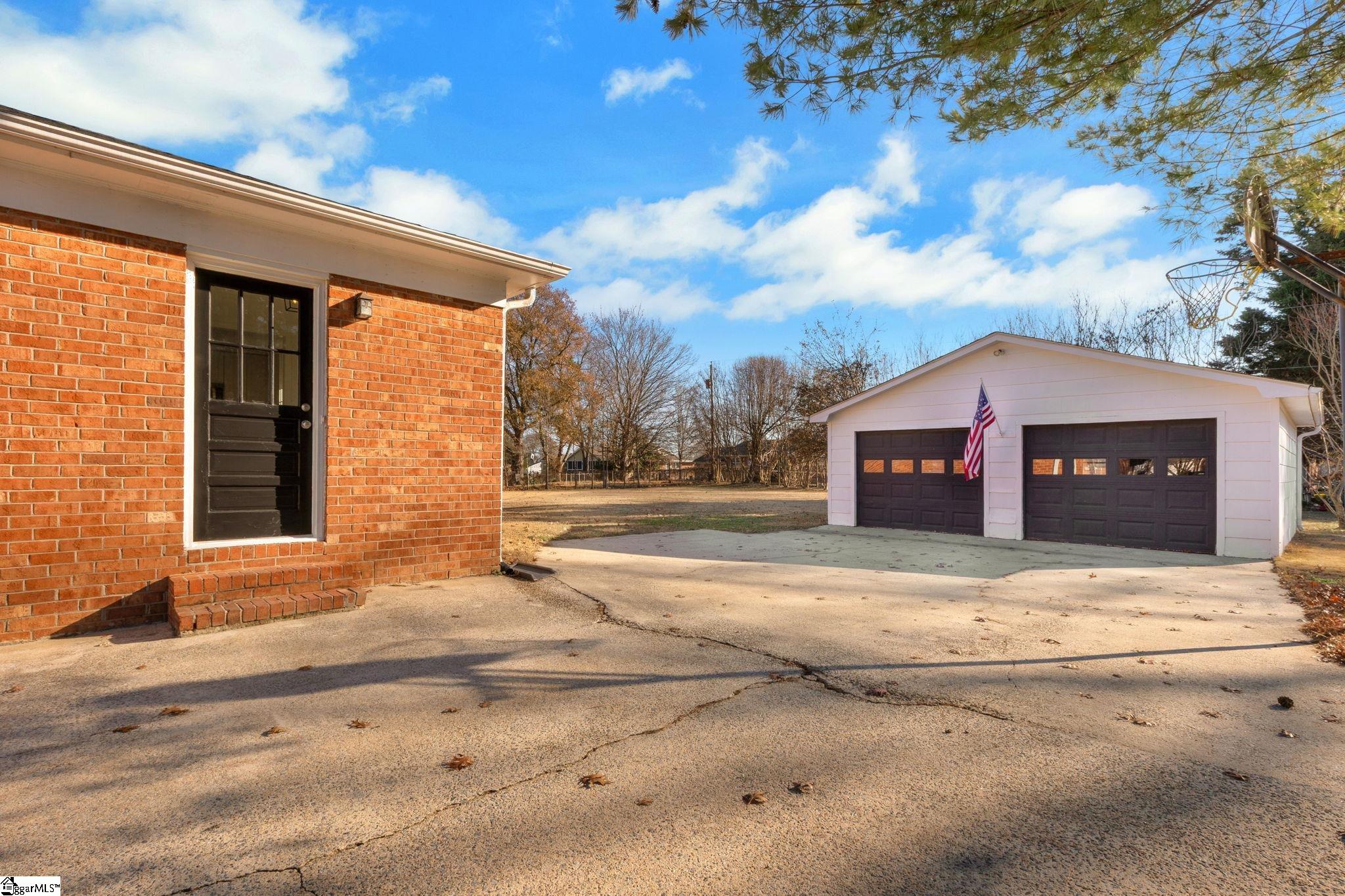 106 Lynn Drive