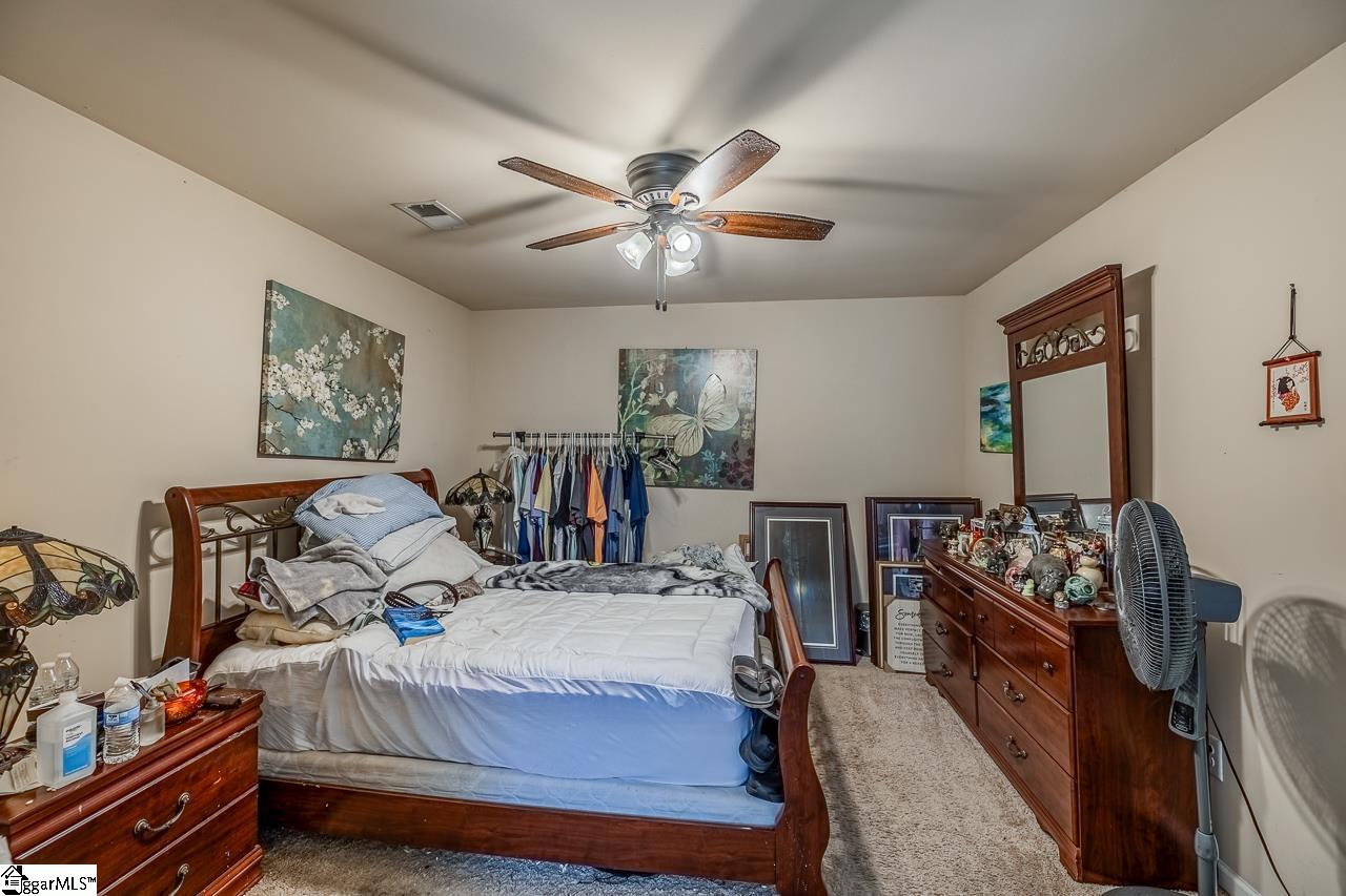 51 Wood Hollow Circle