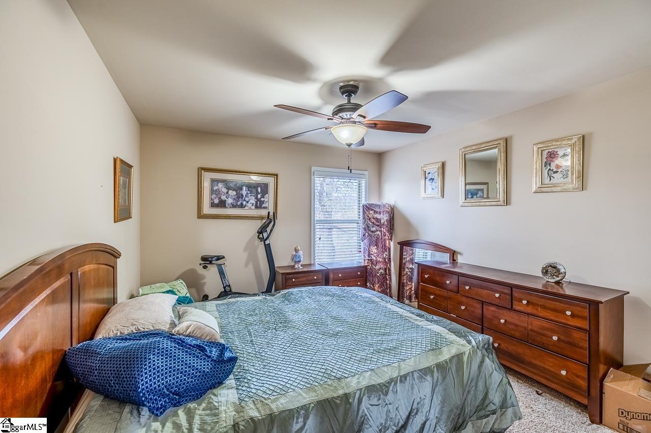 51 Wood Hollow Circle