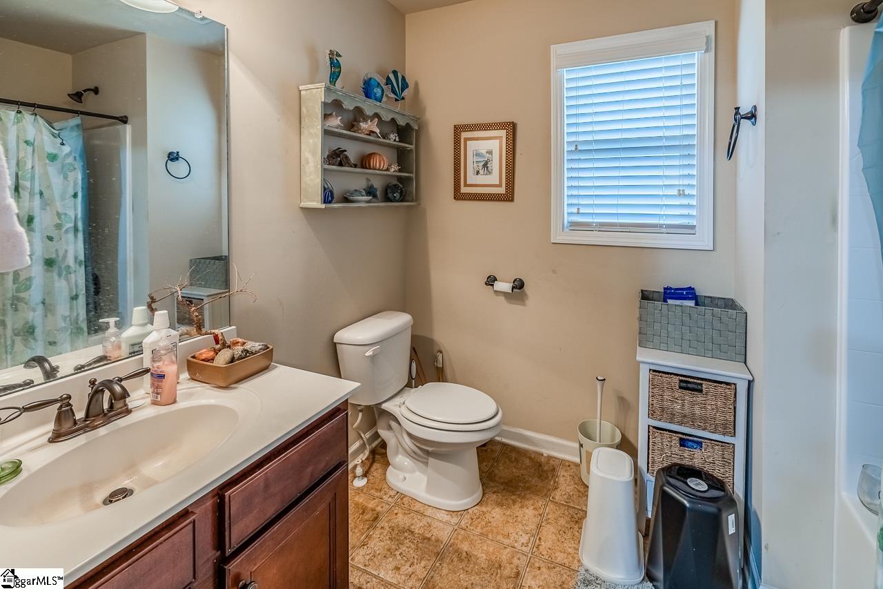 51 Wood Hollow Circle