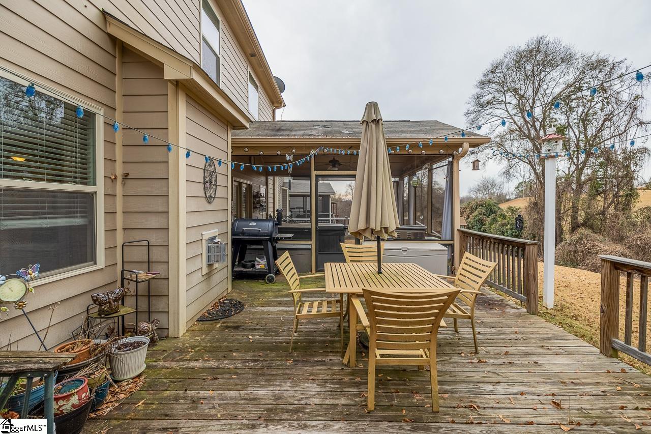 51 Wood Hollow Circle