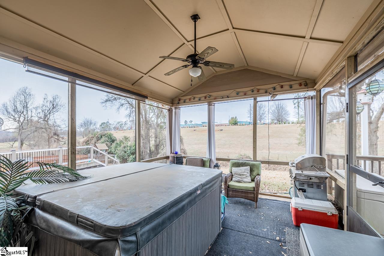 51 Wood Hollow Circle