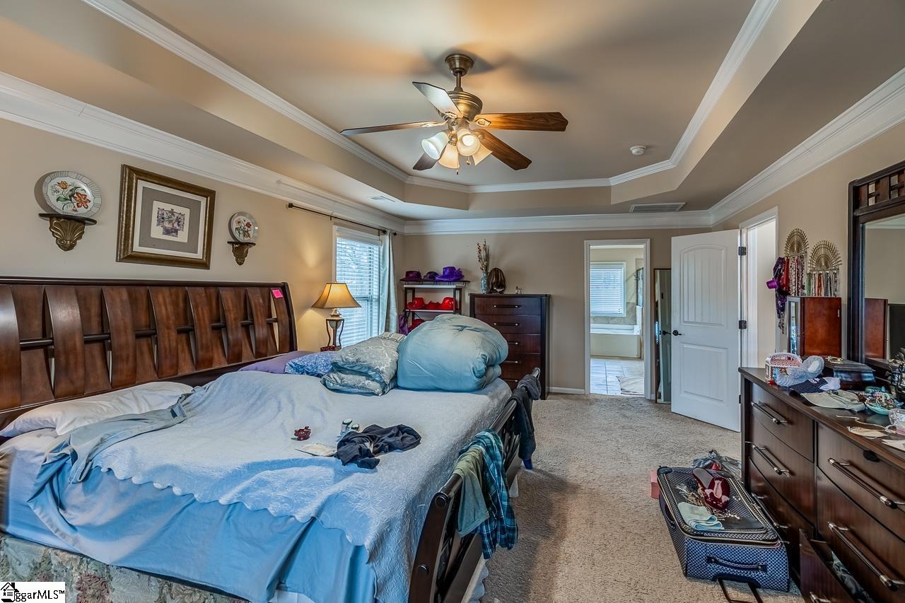 51 Wood Hollow Circle