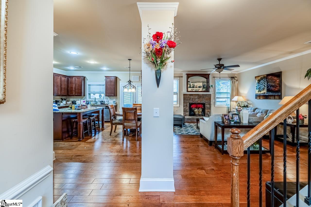 51 Wood Hollow Circle