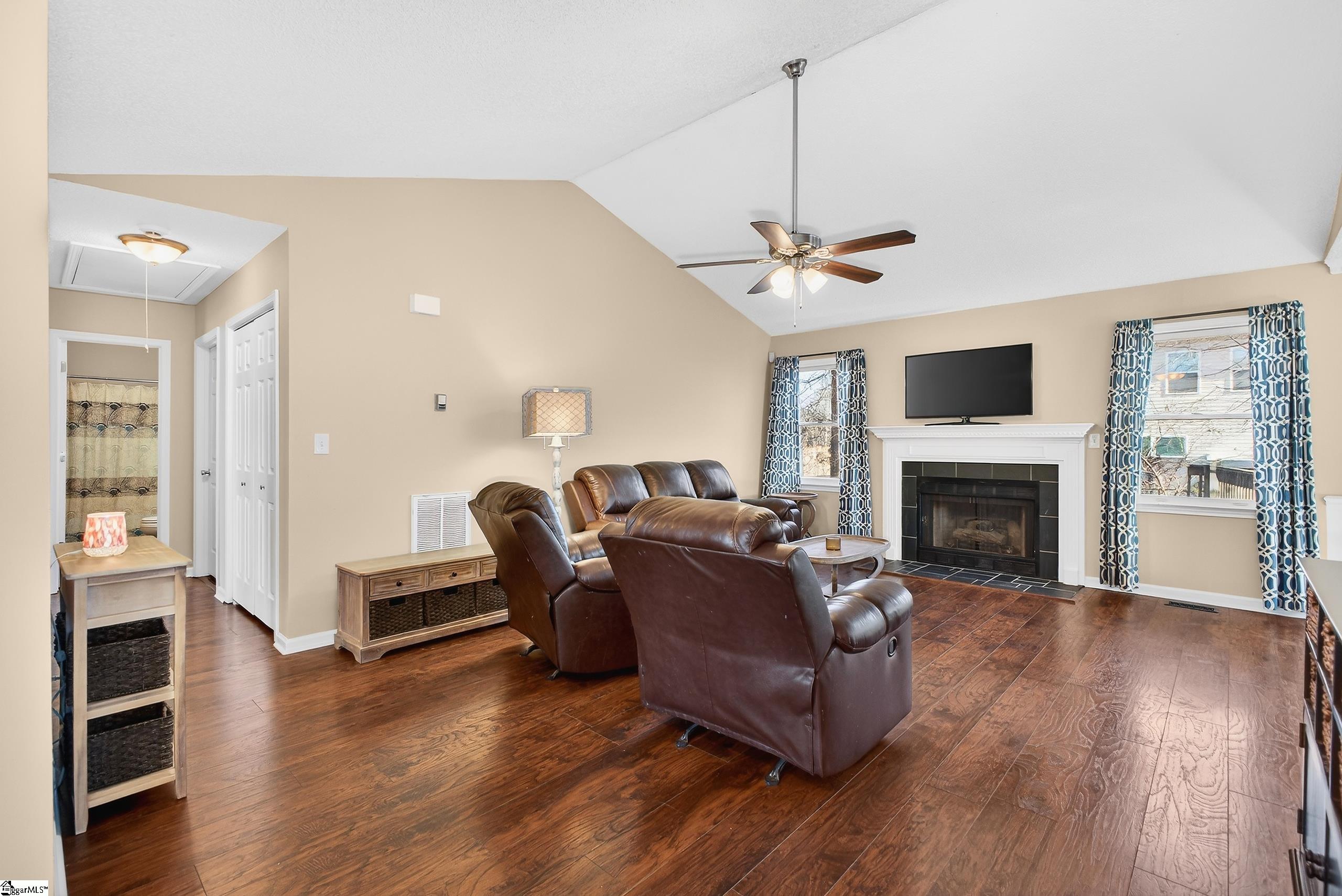 404 Frostberry Court