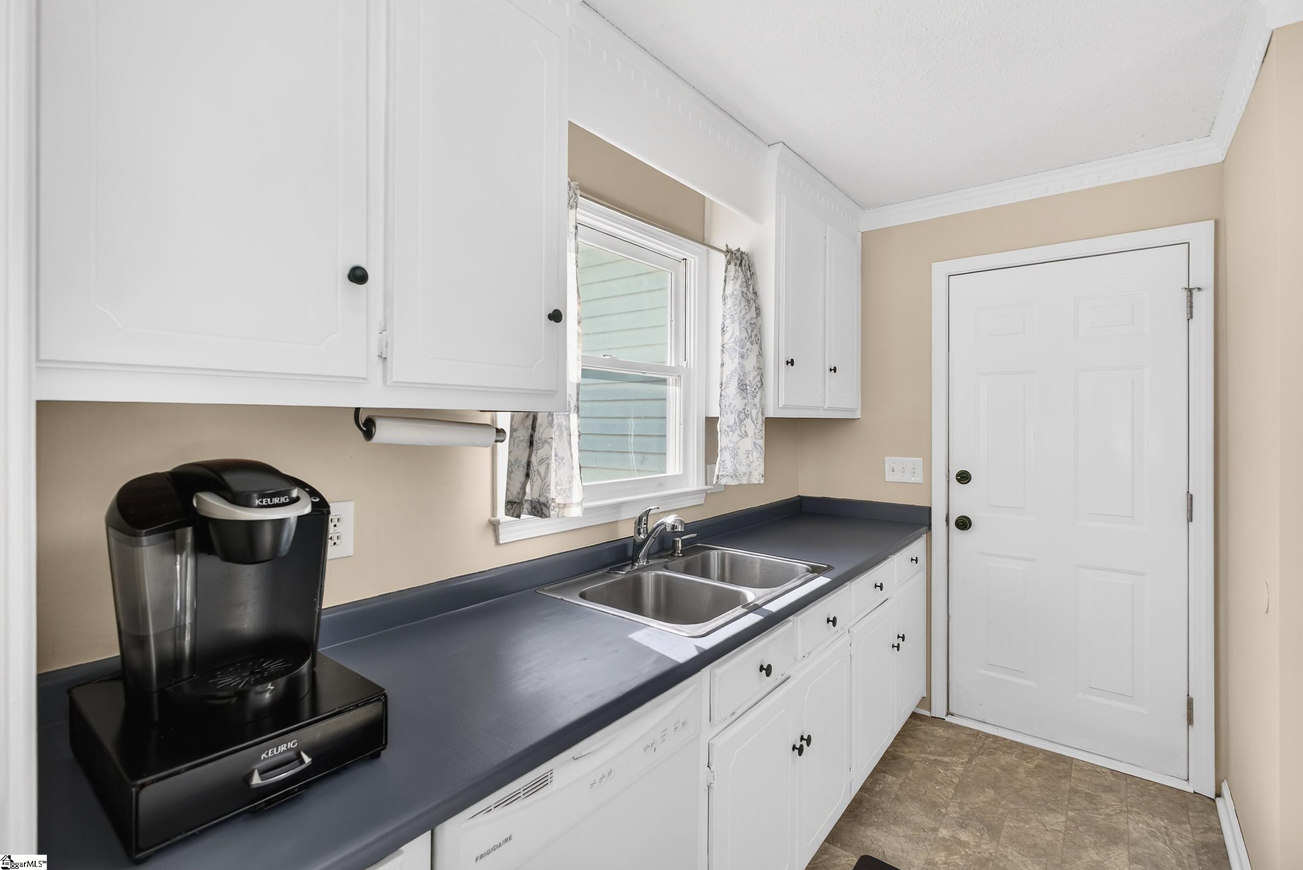 404 Frostberry Court