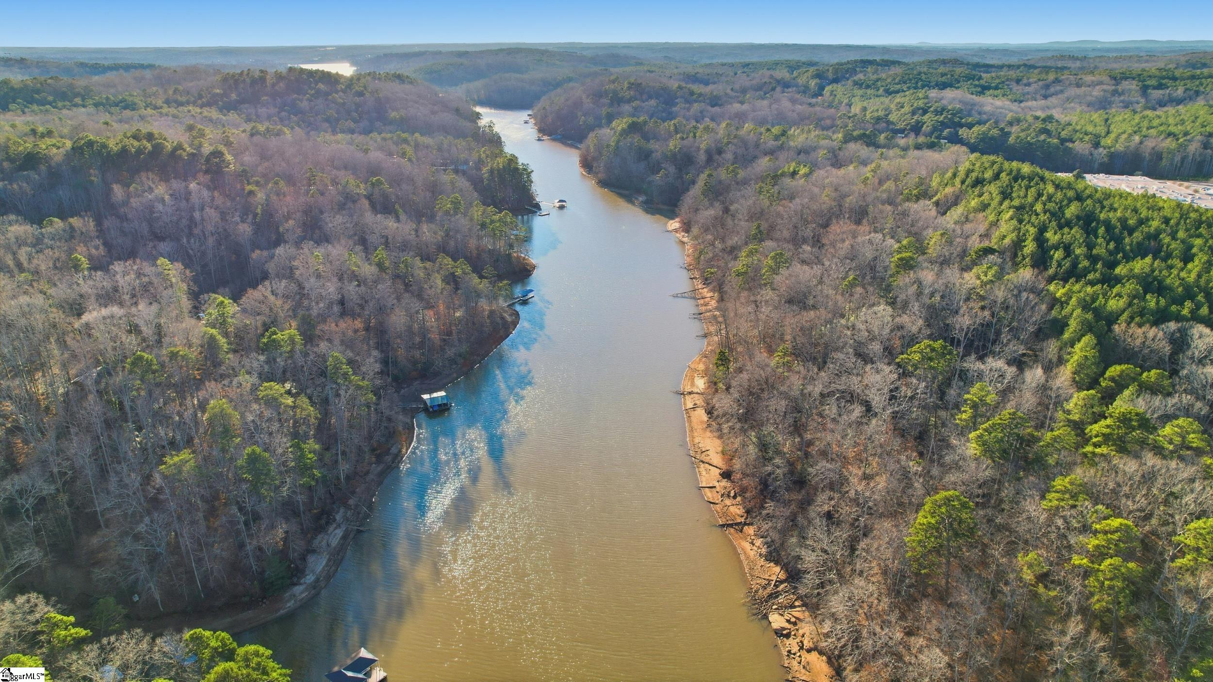 103 W Chestnut Court