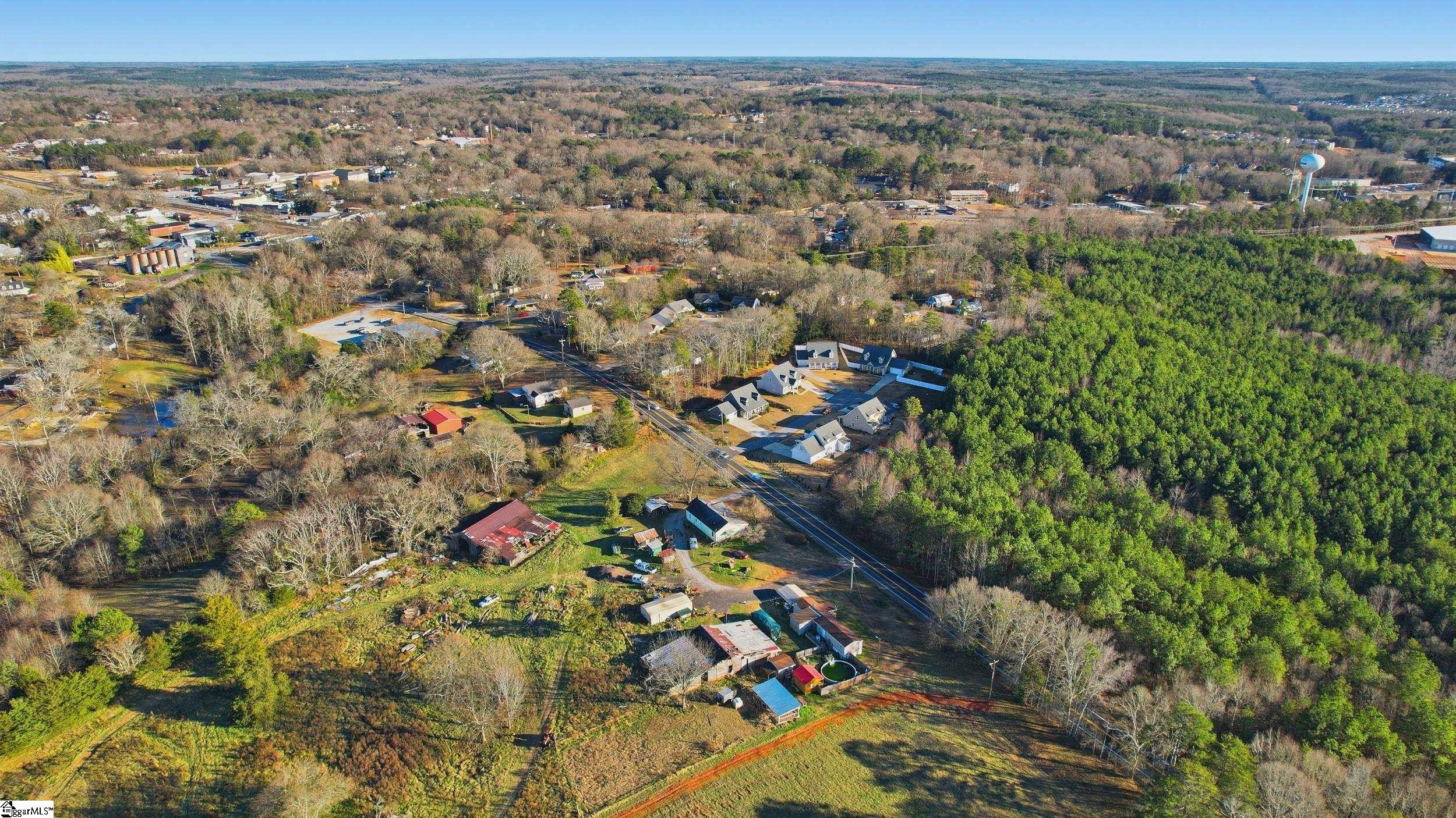 103 W Chestnut Court