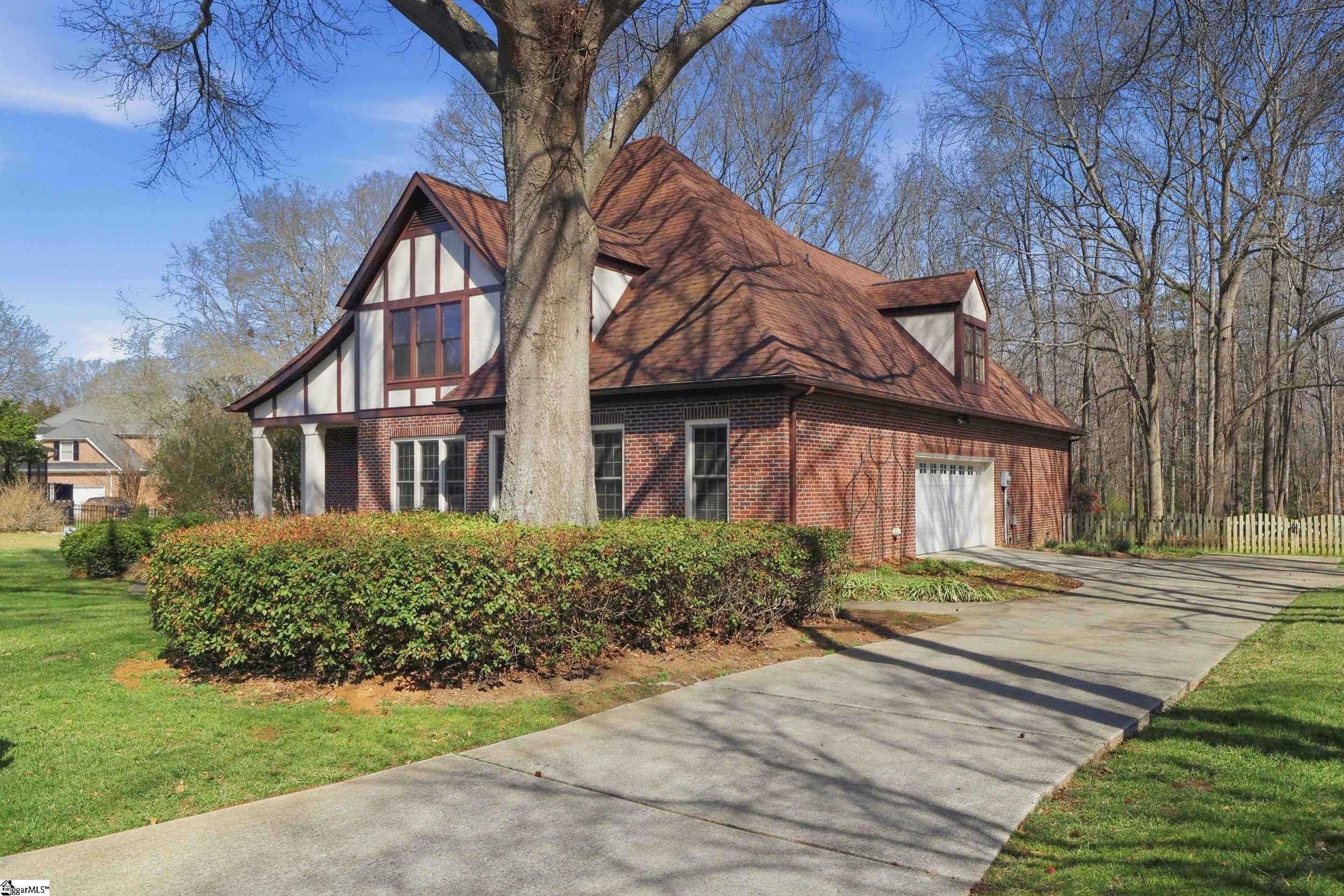 103 Silver Fox Trail