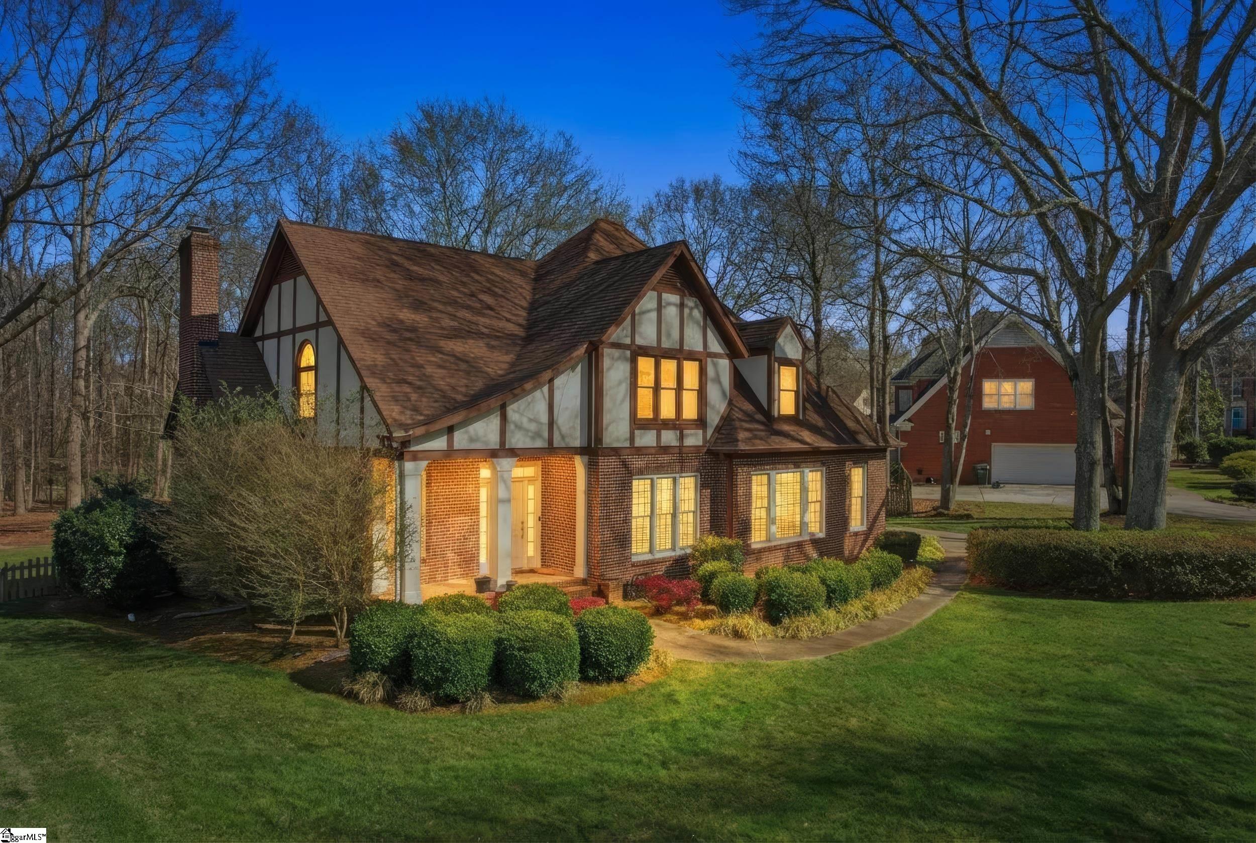 103 Silver Fox Trail